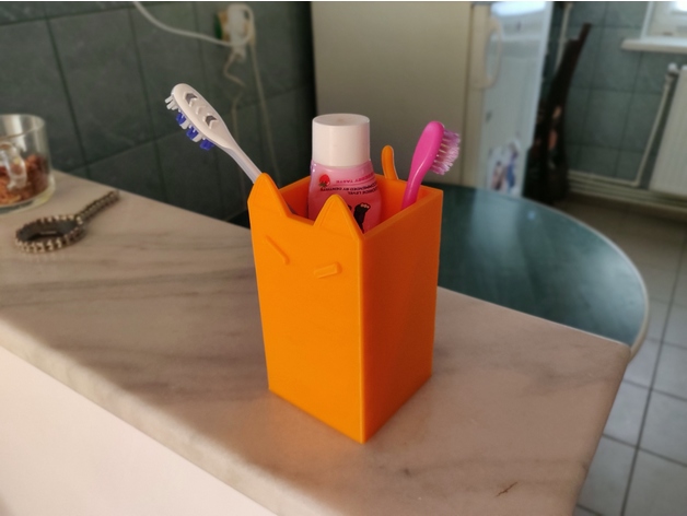Cat toothbrush holder