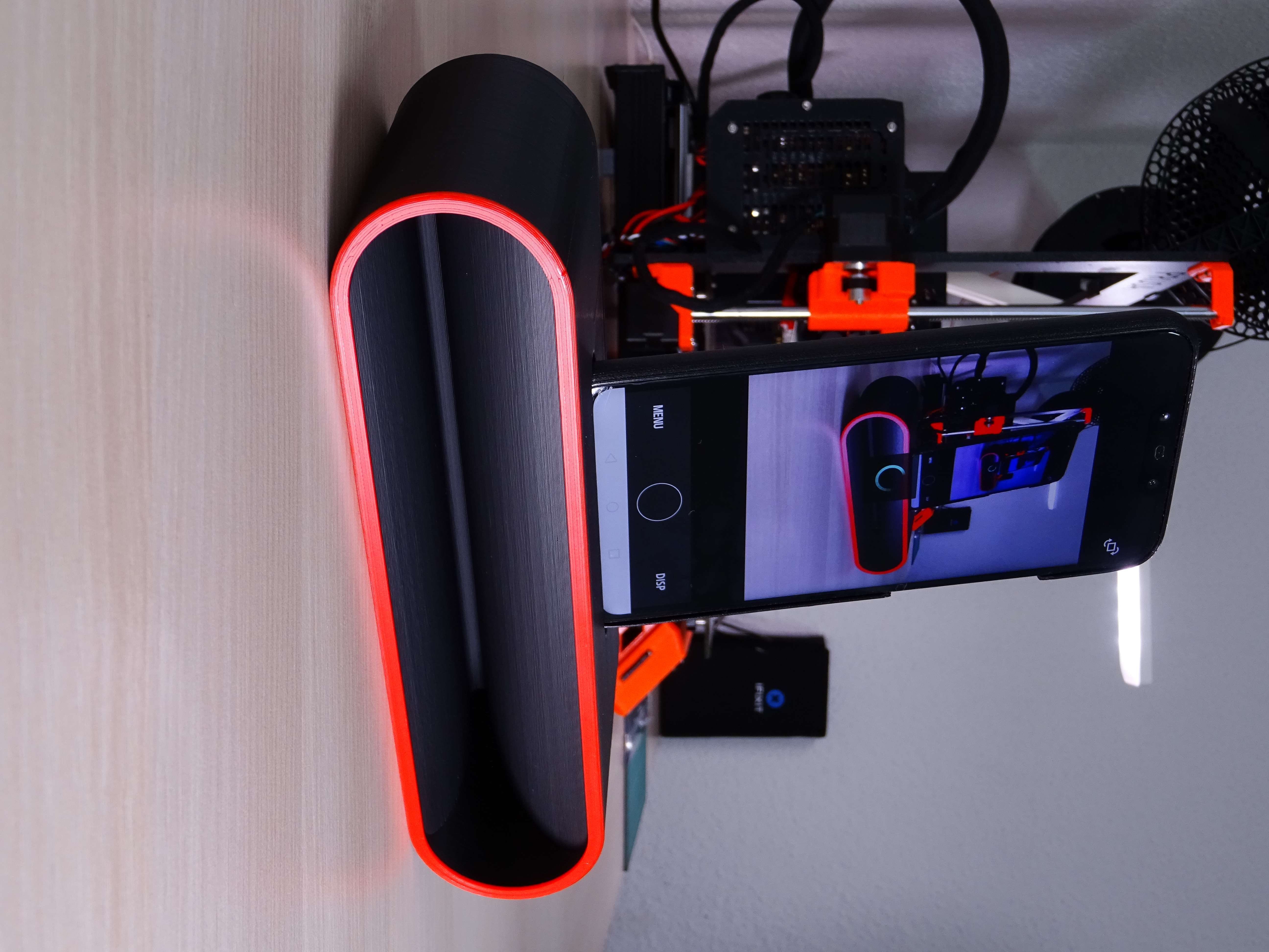 Speaker stand / Passive amplifier