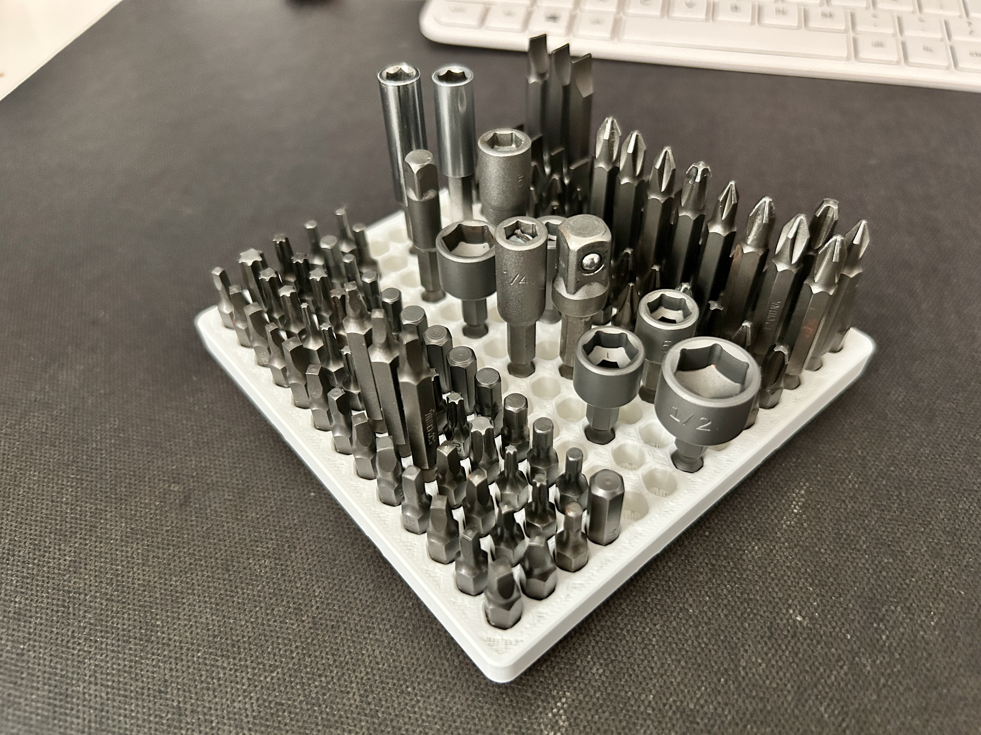 Gridfinity 169 6mm Bit (3x3x2)