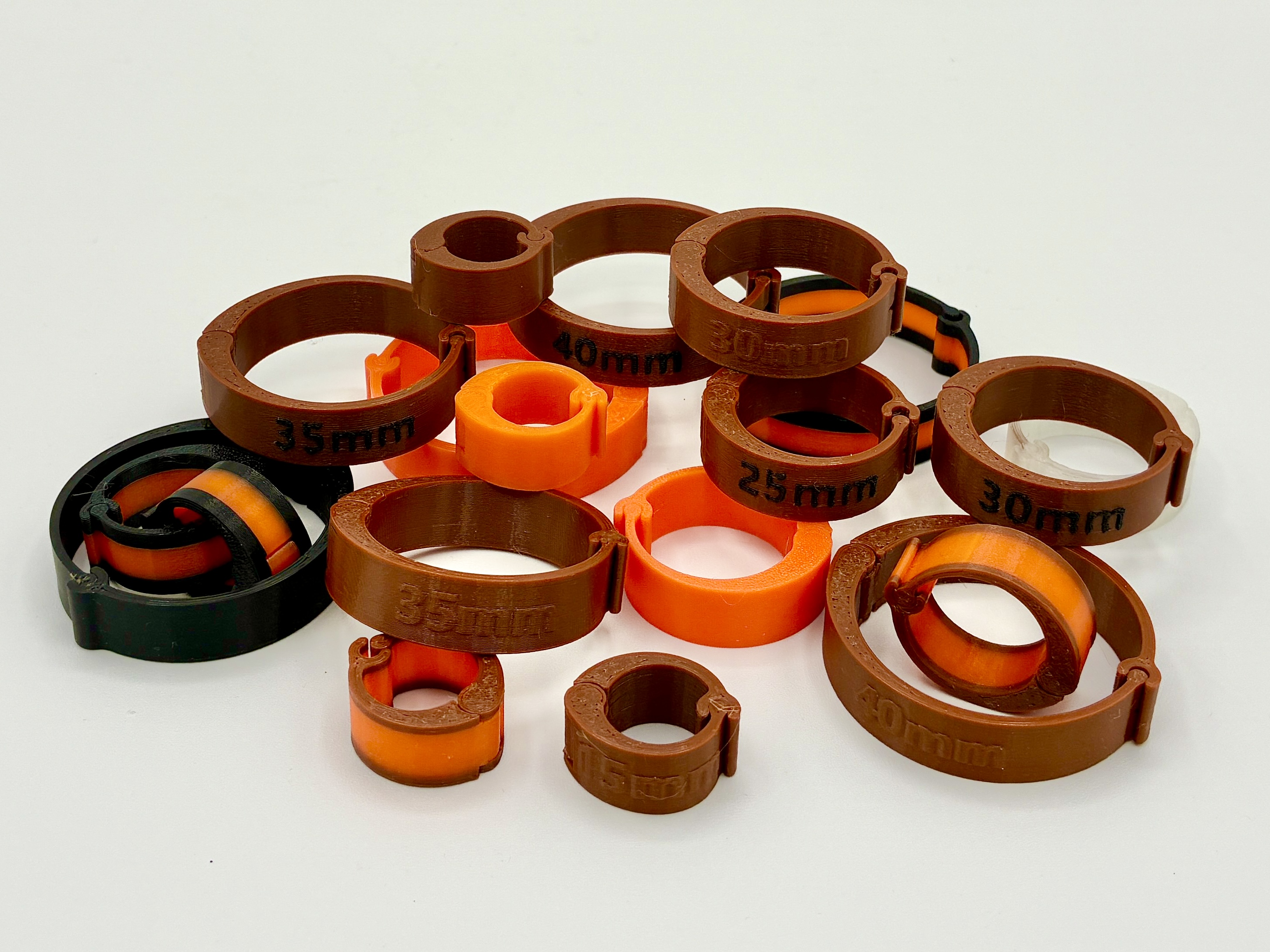 Universal- / Kabelklemme 15/20/25/30/35/40mm mit Verschiebesicherung // Cable Clamp
