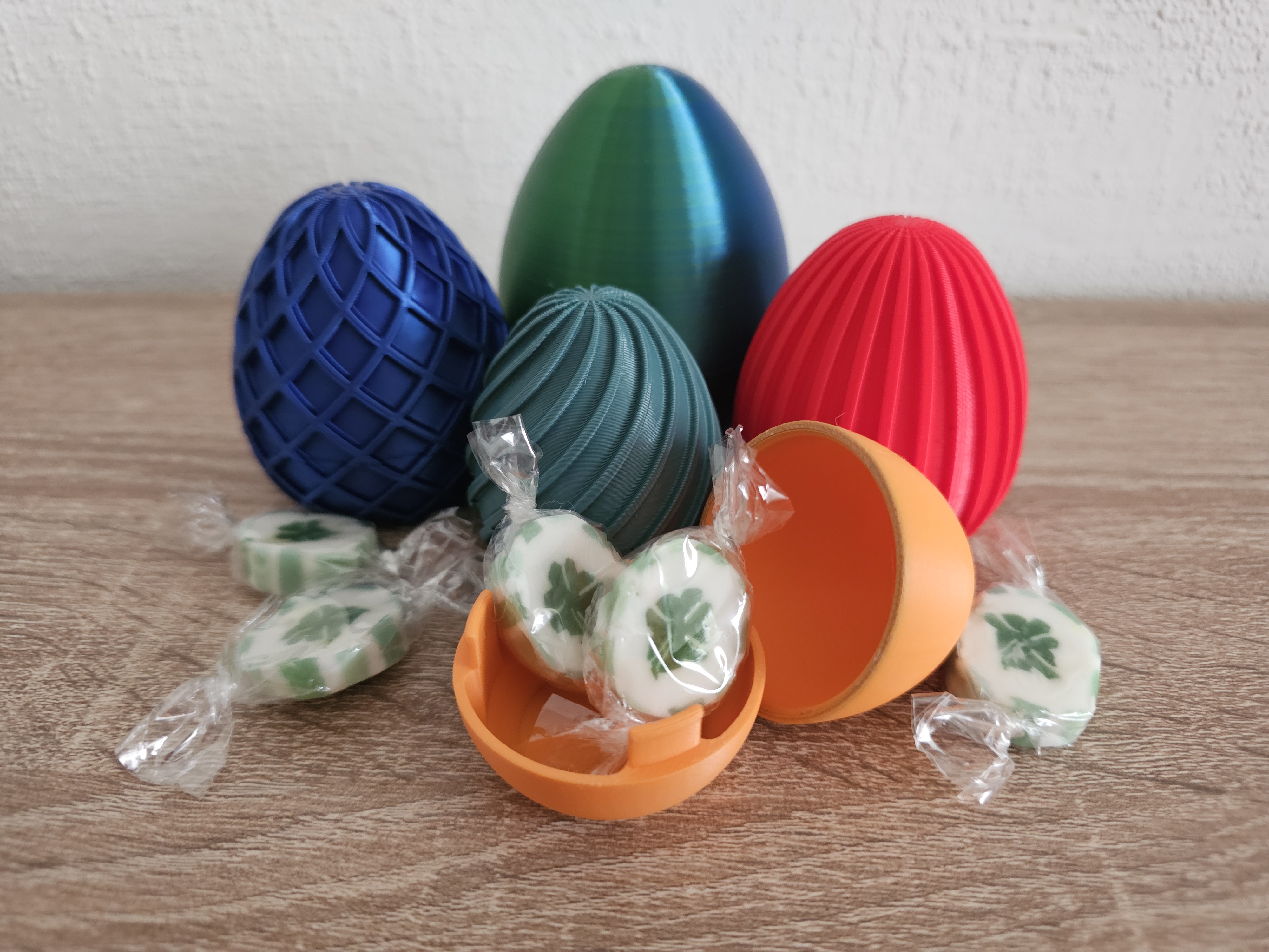 Surprise eggs 3D model