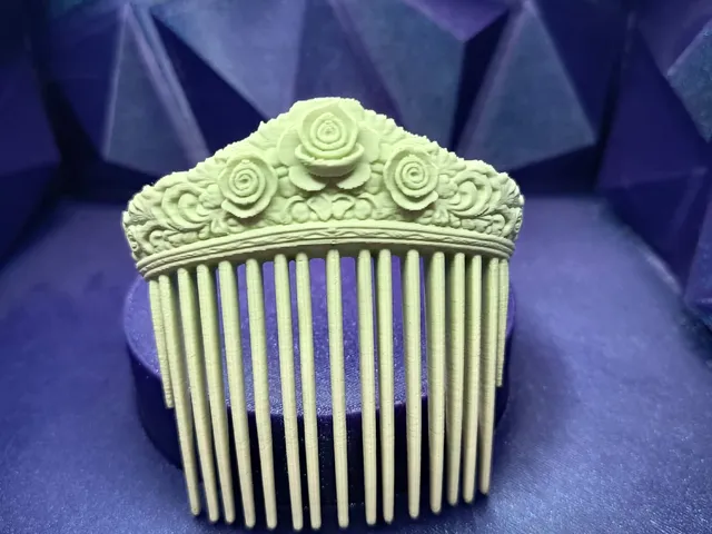 Rosavelle Heirloom Comb