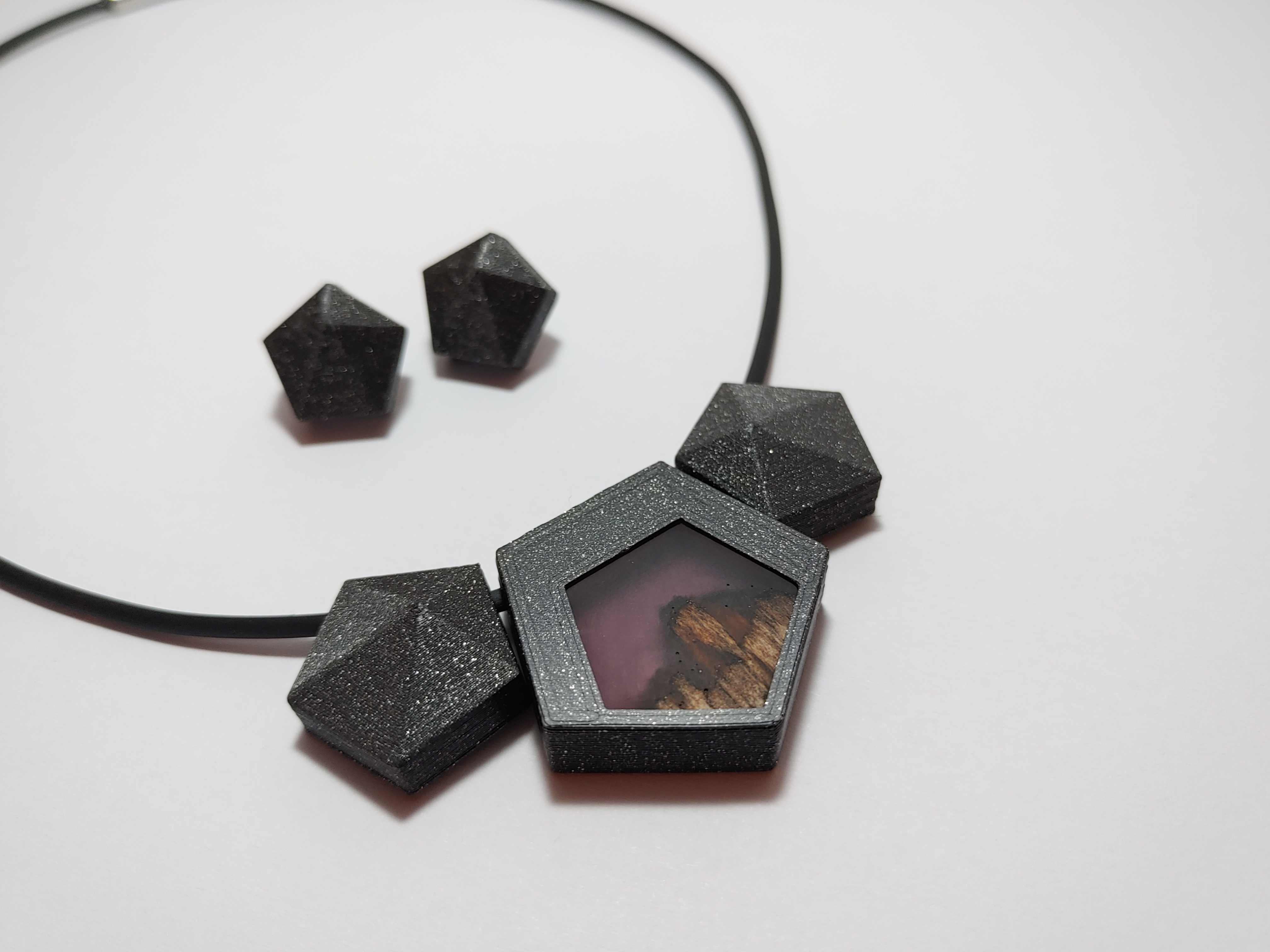 Pendant Necklace with Earrings Set - hex with insert