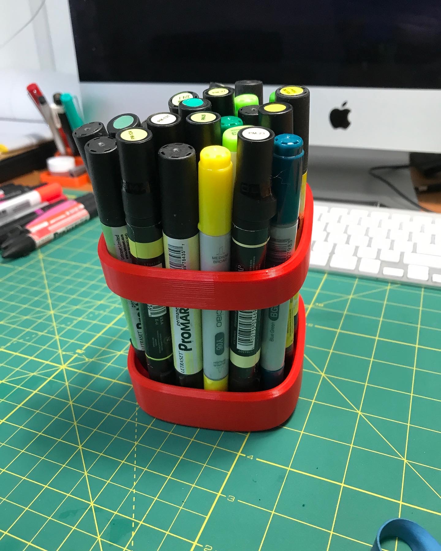 Marker holder for the IKEA SKADIS pegboard by Felix Martin Download