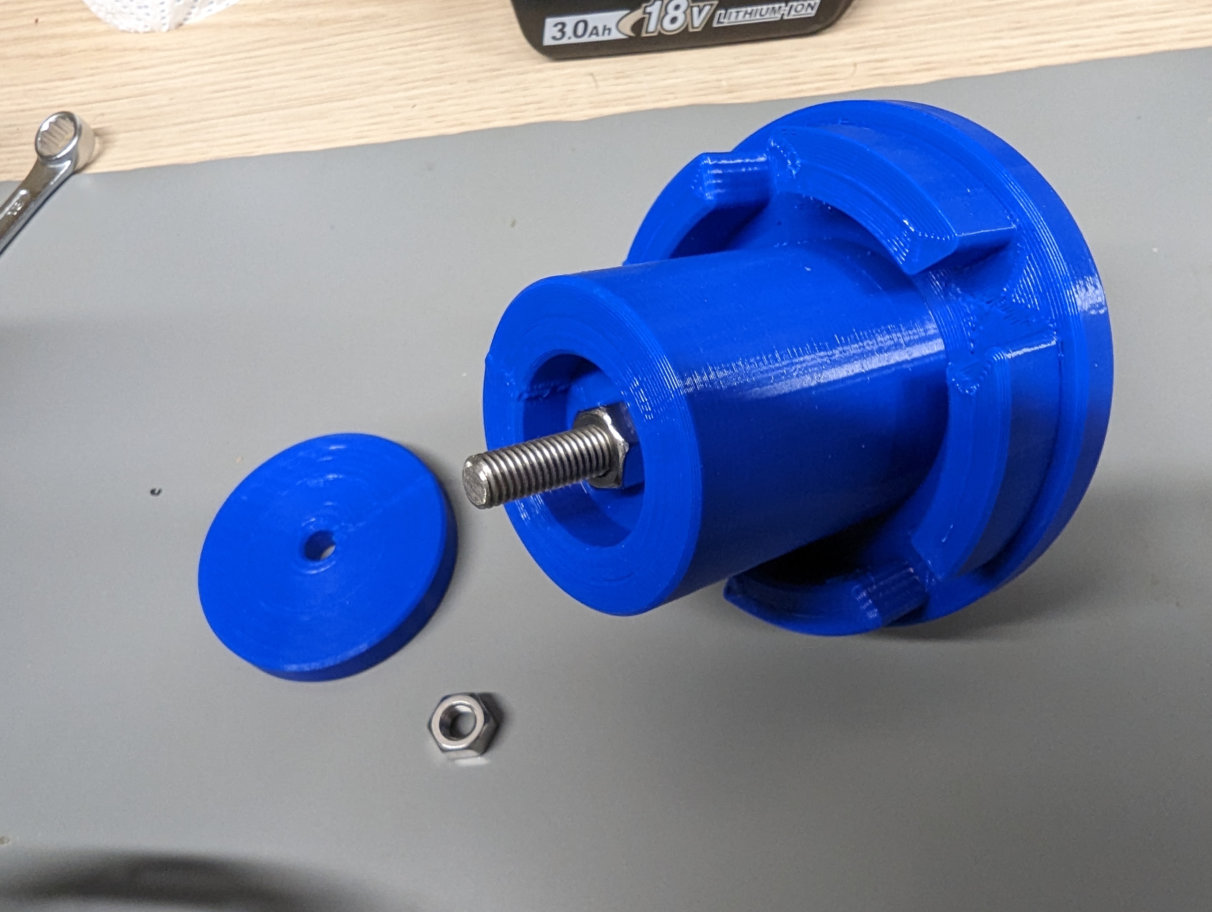 FormFutura Refill MasterSpool Respool Tool by Robin Vellekoop ...