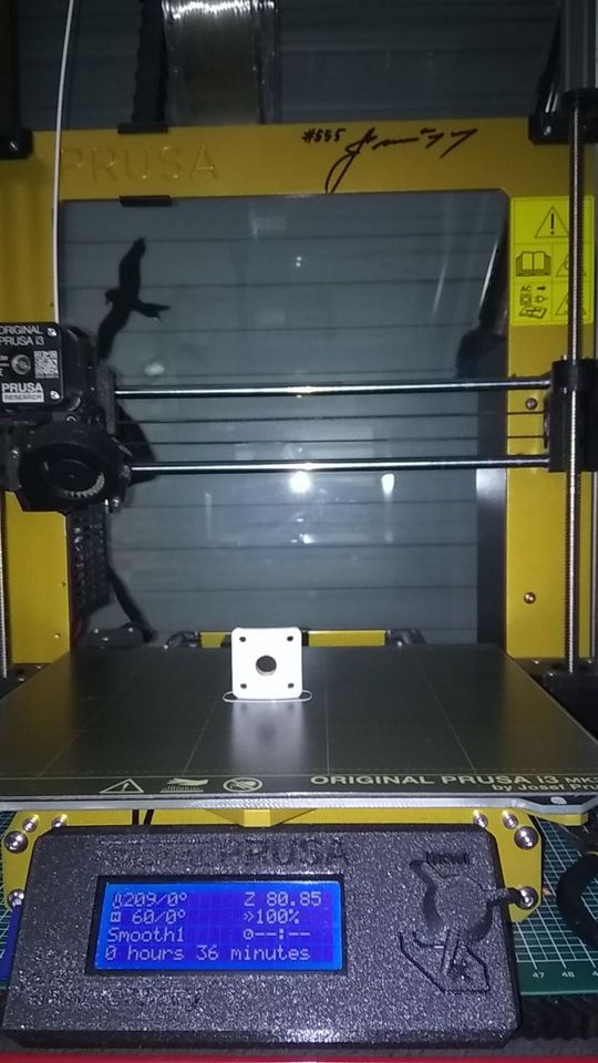 D100mm Çelenk Üzerinde Koruyucu Şamdan Silahlı Onarım Flanşı D10mm Tüp (Sadece Plastik Aparattır!!!)