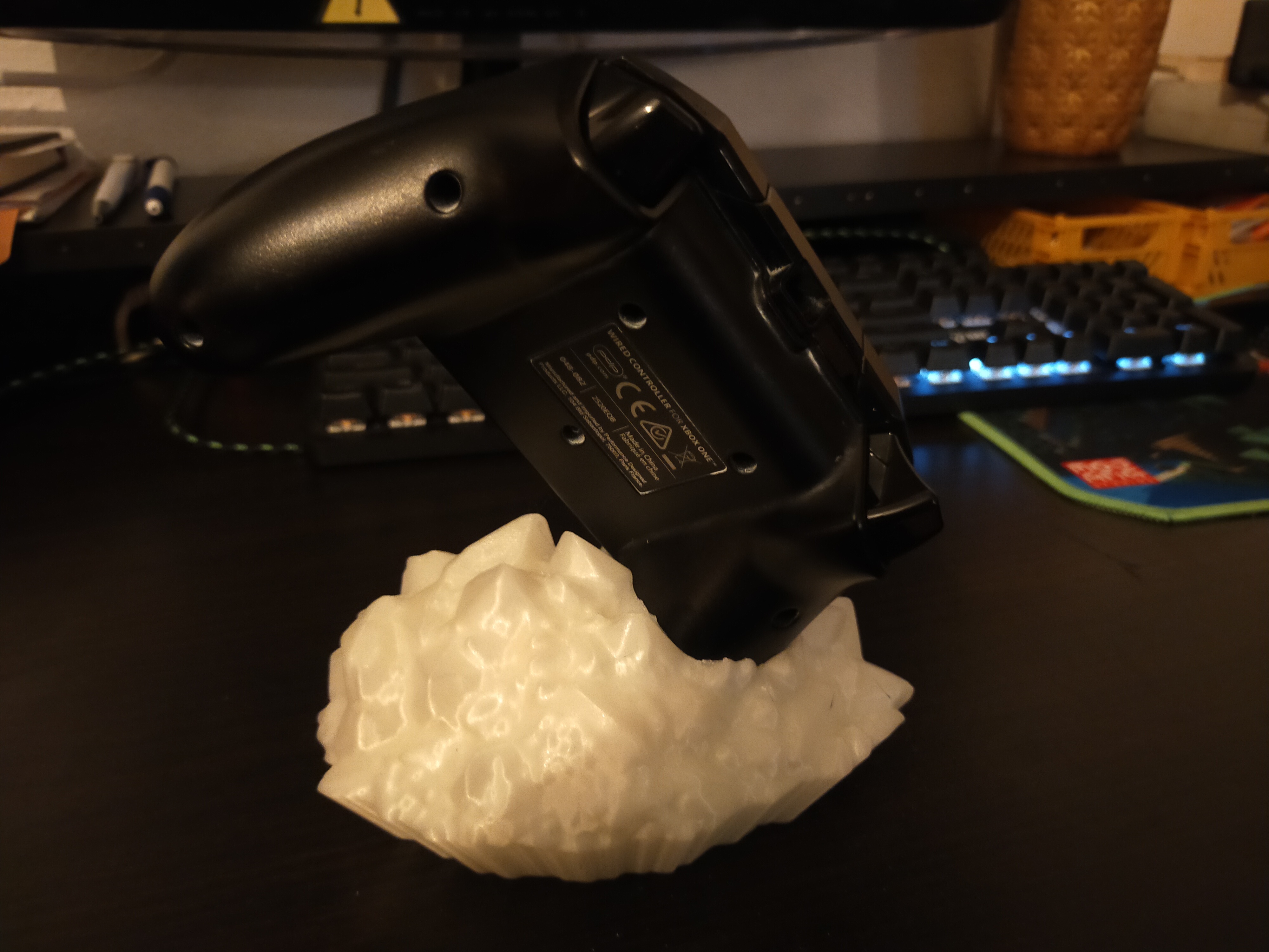 Miniatura 4 do modelo 3D PdP Xbox one controller stand