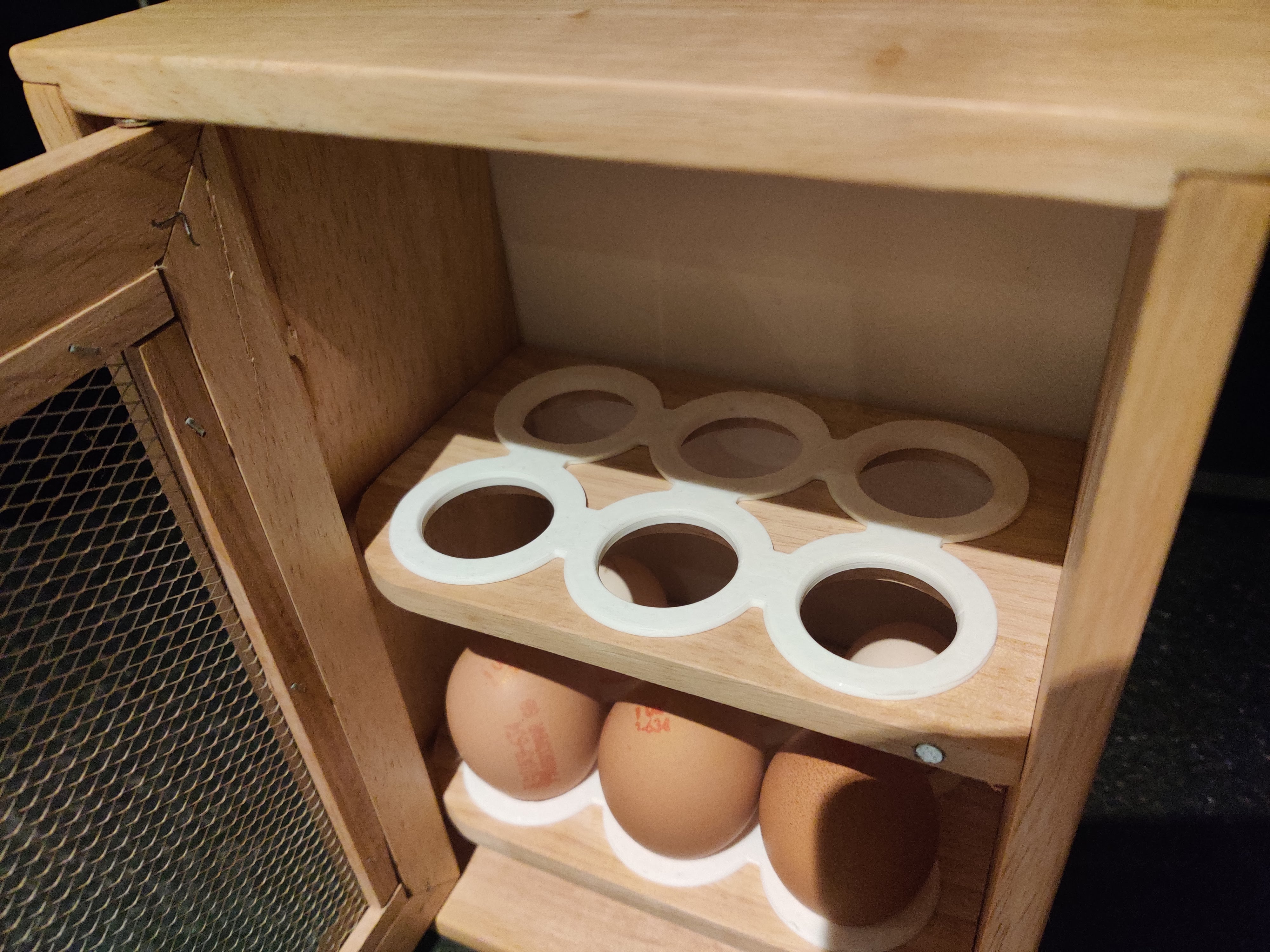 Miniatura 3 do modelo 3D Egg Box Hole Reducer