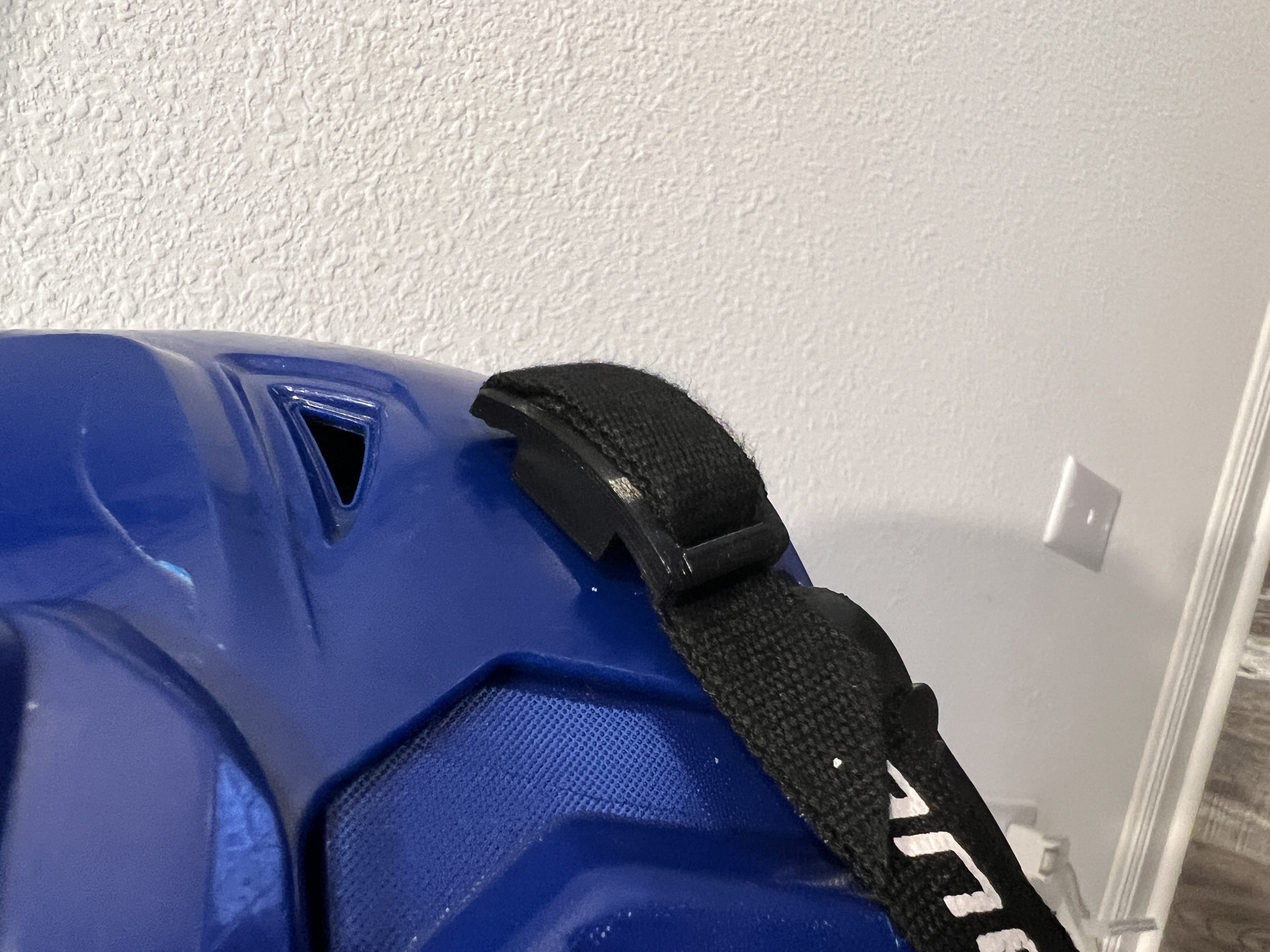 Bauer Hockey Helmet Sliding Buckle by ehftwelve Download free STL