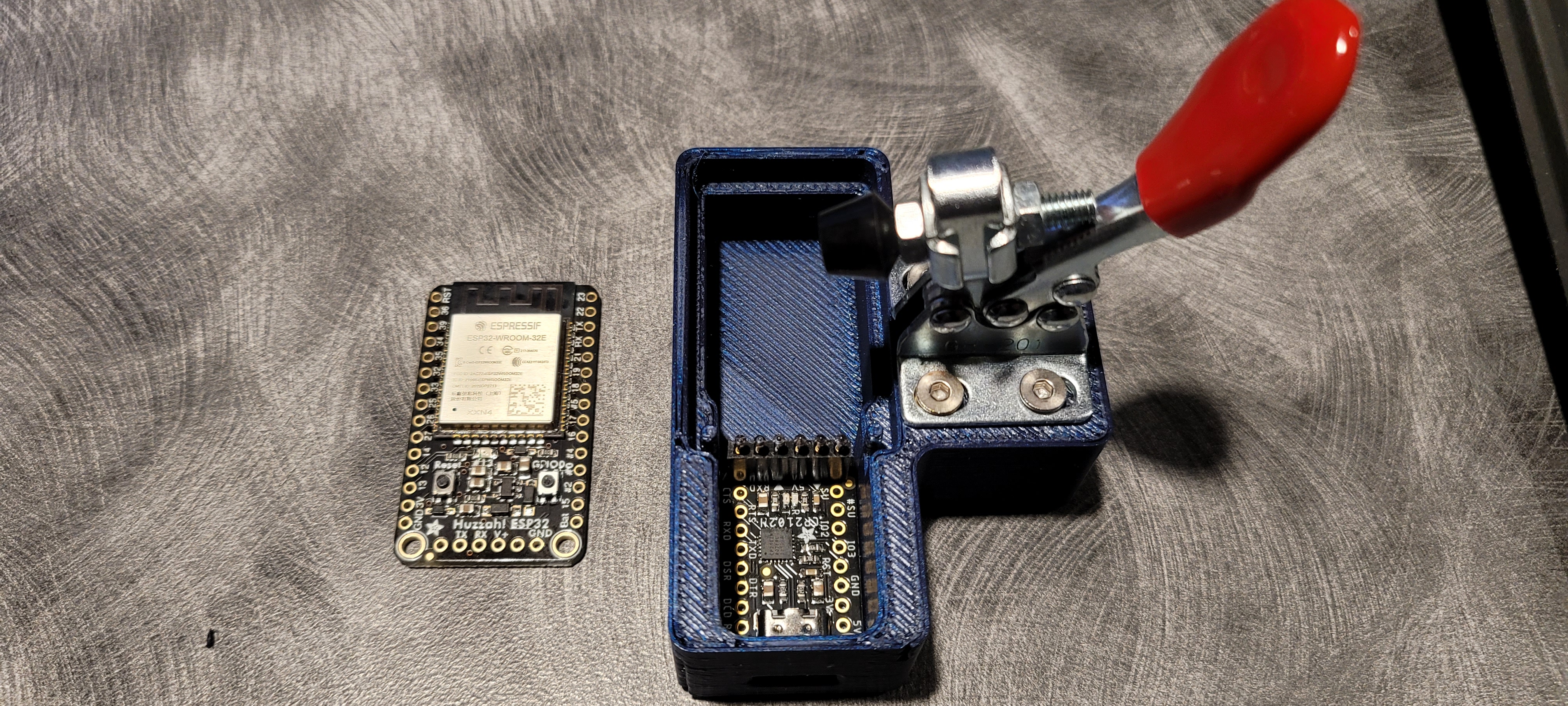 Huzzah32 Programming Jig — thumbnail 4