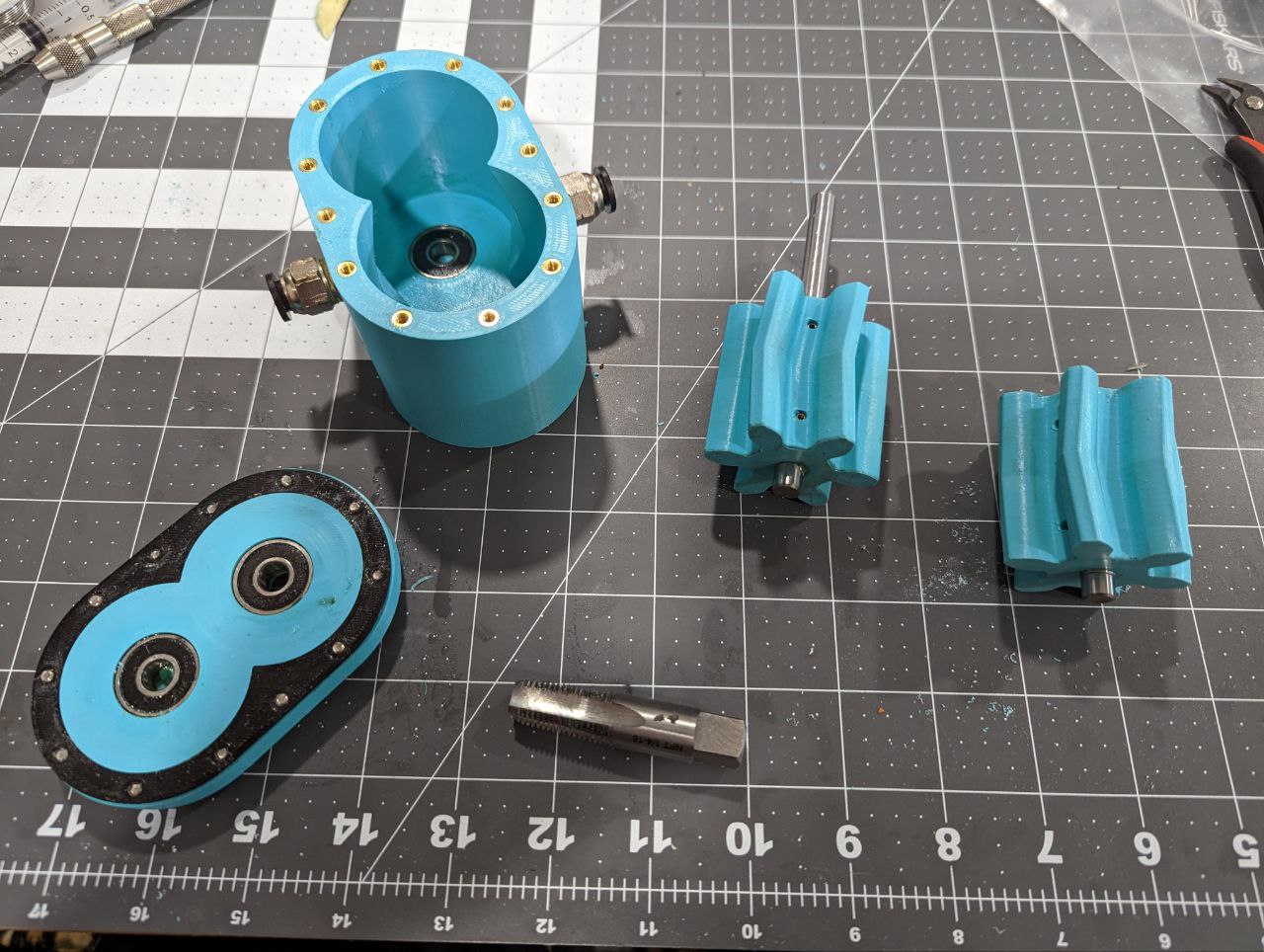 Miniatura 4 do modelo 3D Super Duper Gear Pump