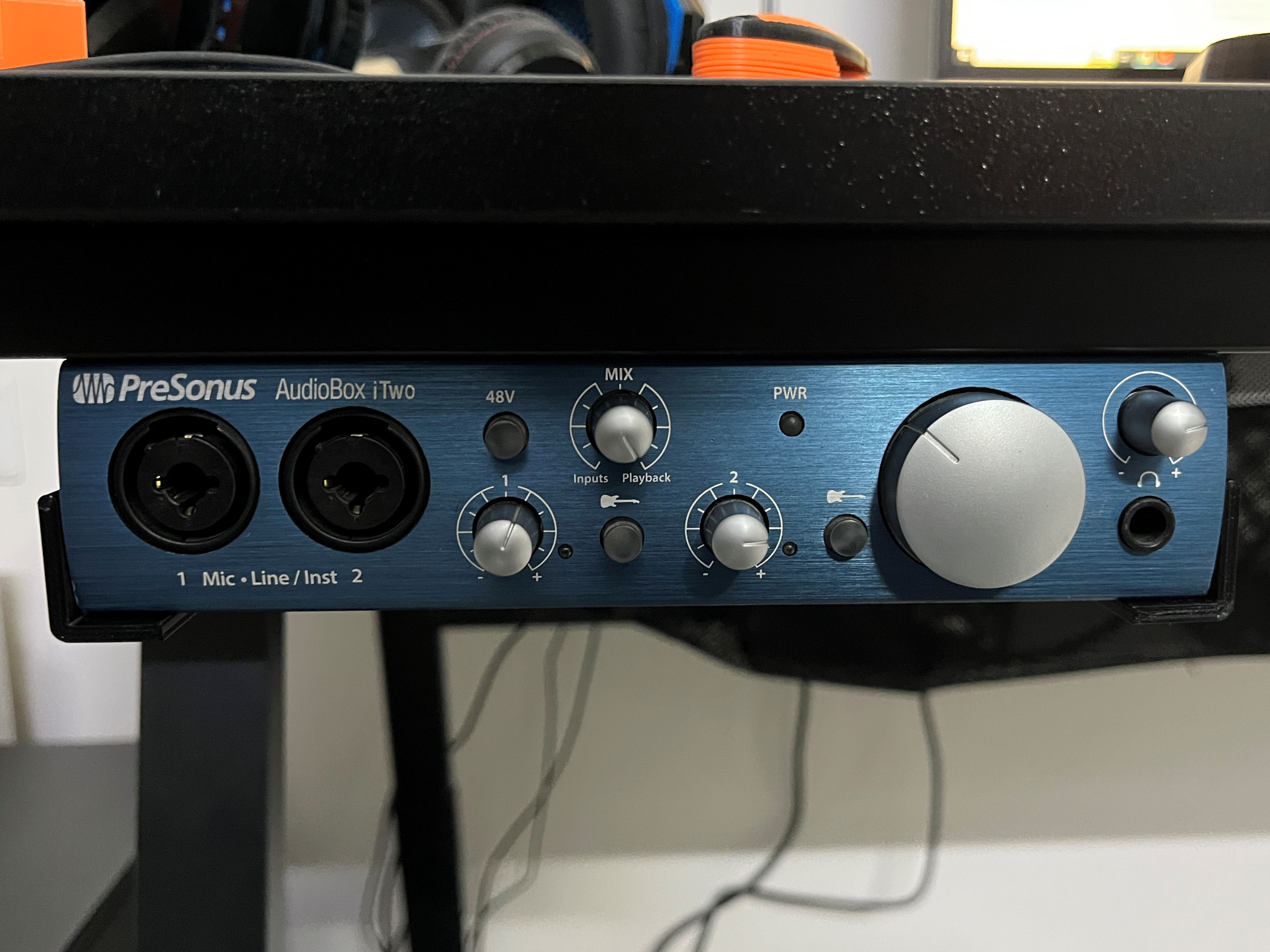 Audio Interface mount for IKEA UTESPELARE table