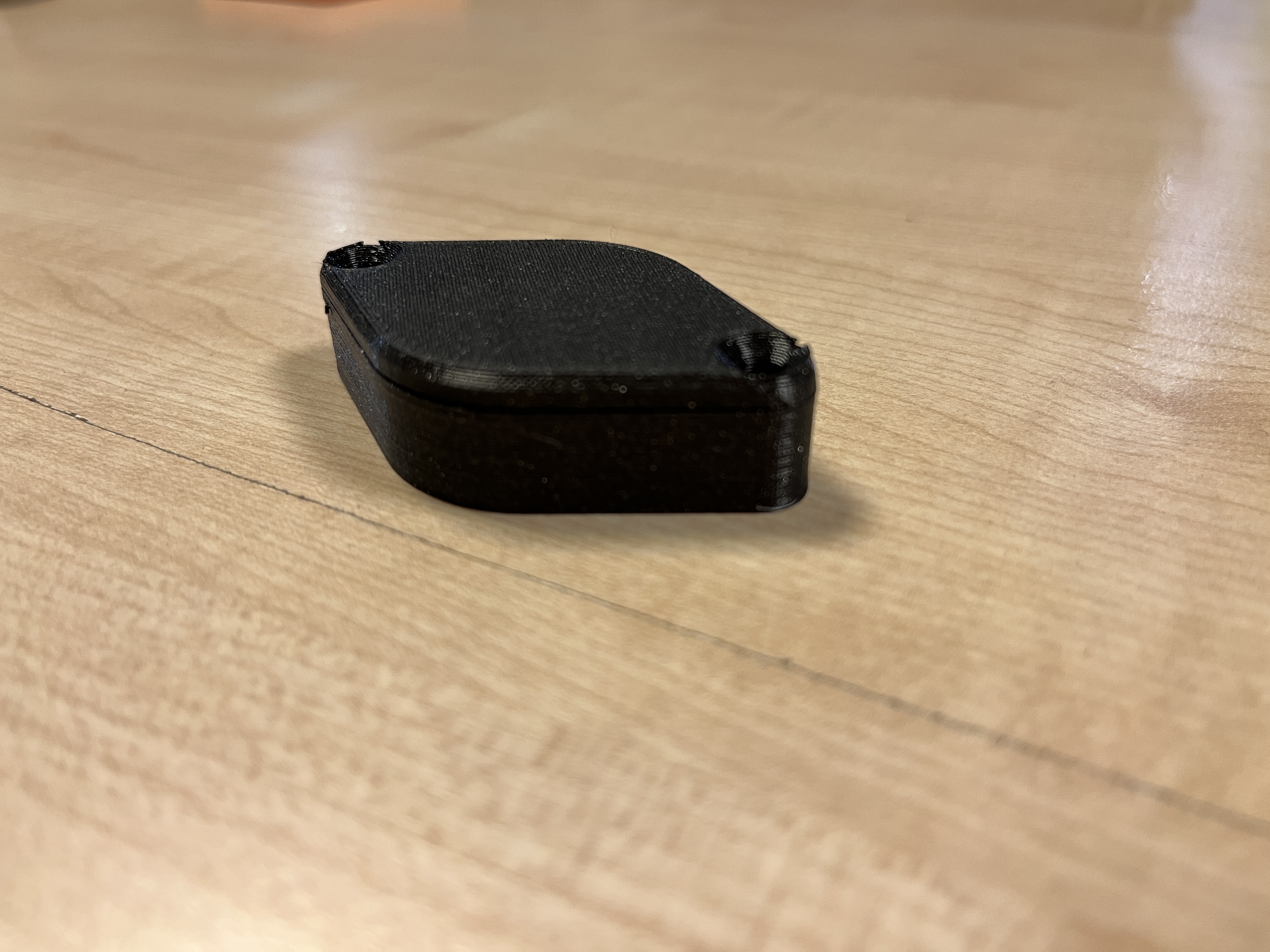 Apple AirTag box