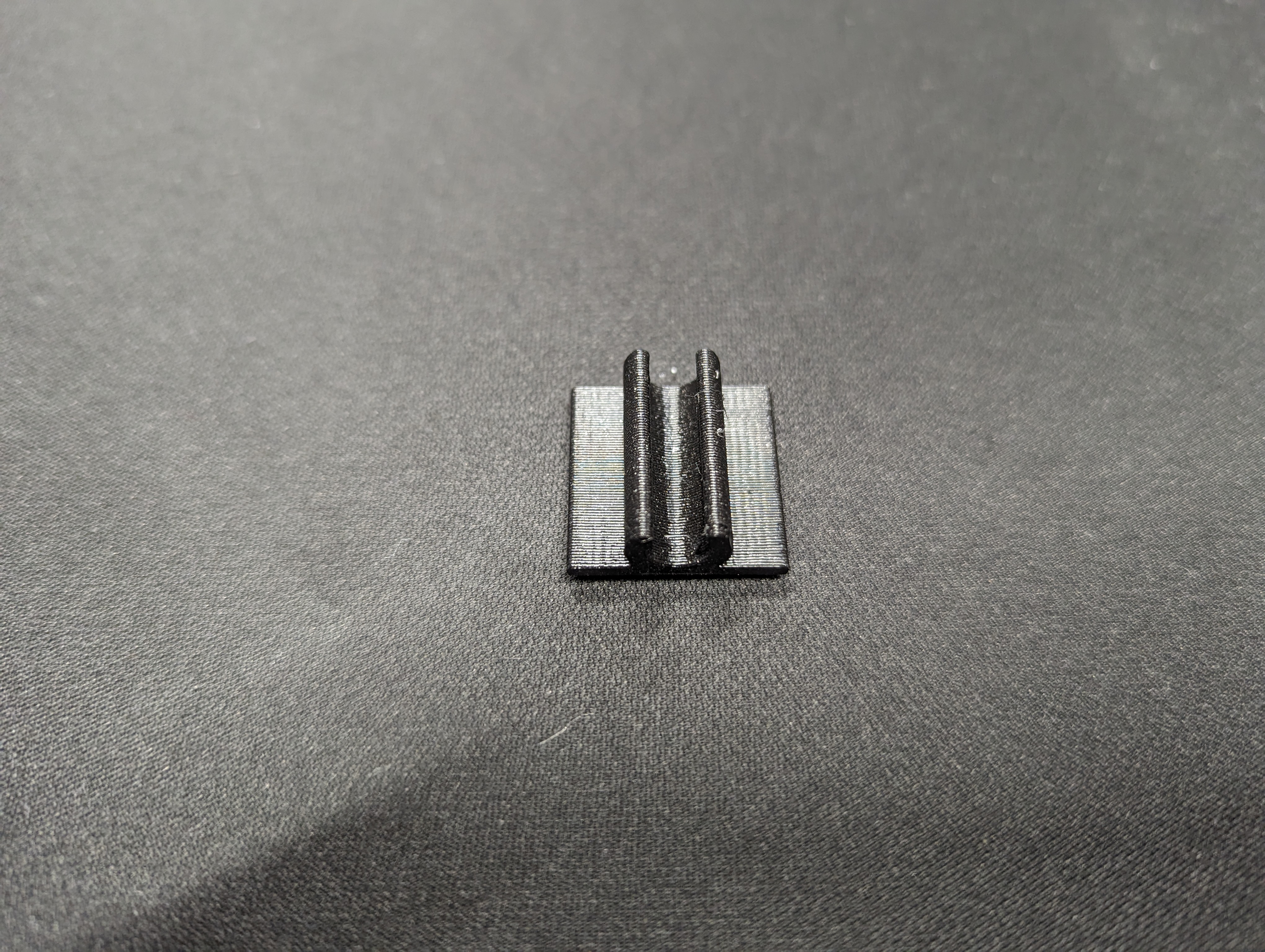Miniatura 2 do modelo 3D Wall Cable Clip