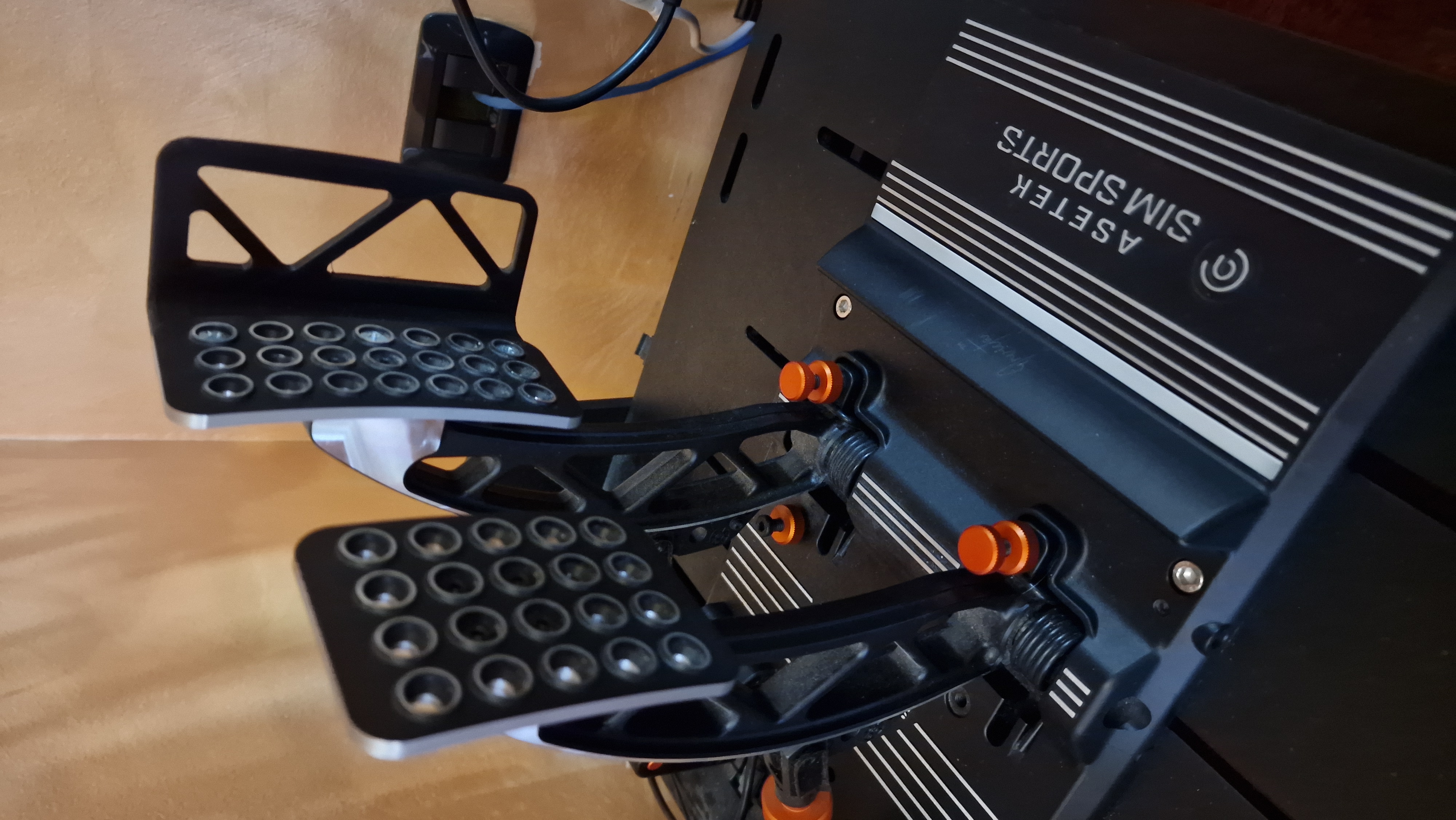 Asetek Invicta FootRest