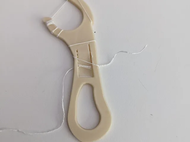 Optimized dental floss holder