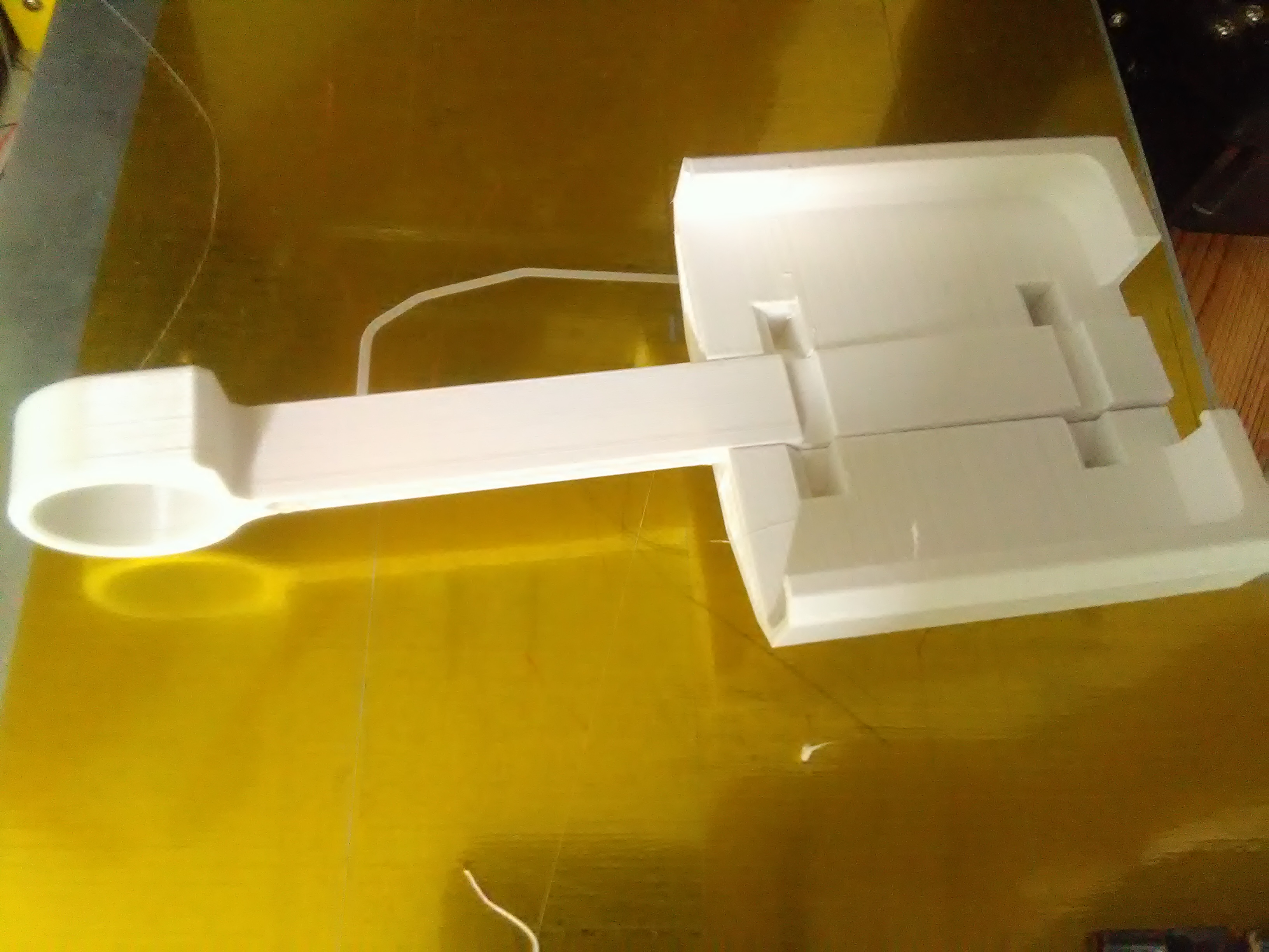 Smartphonemount for Bike with Compliant mechanism