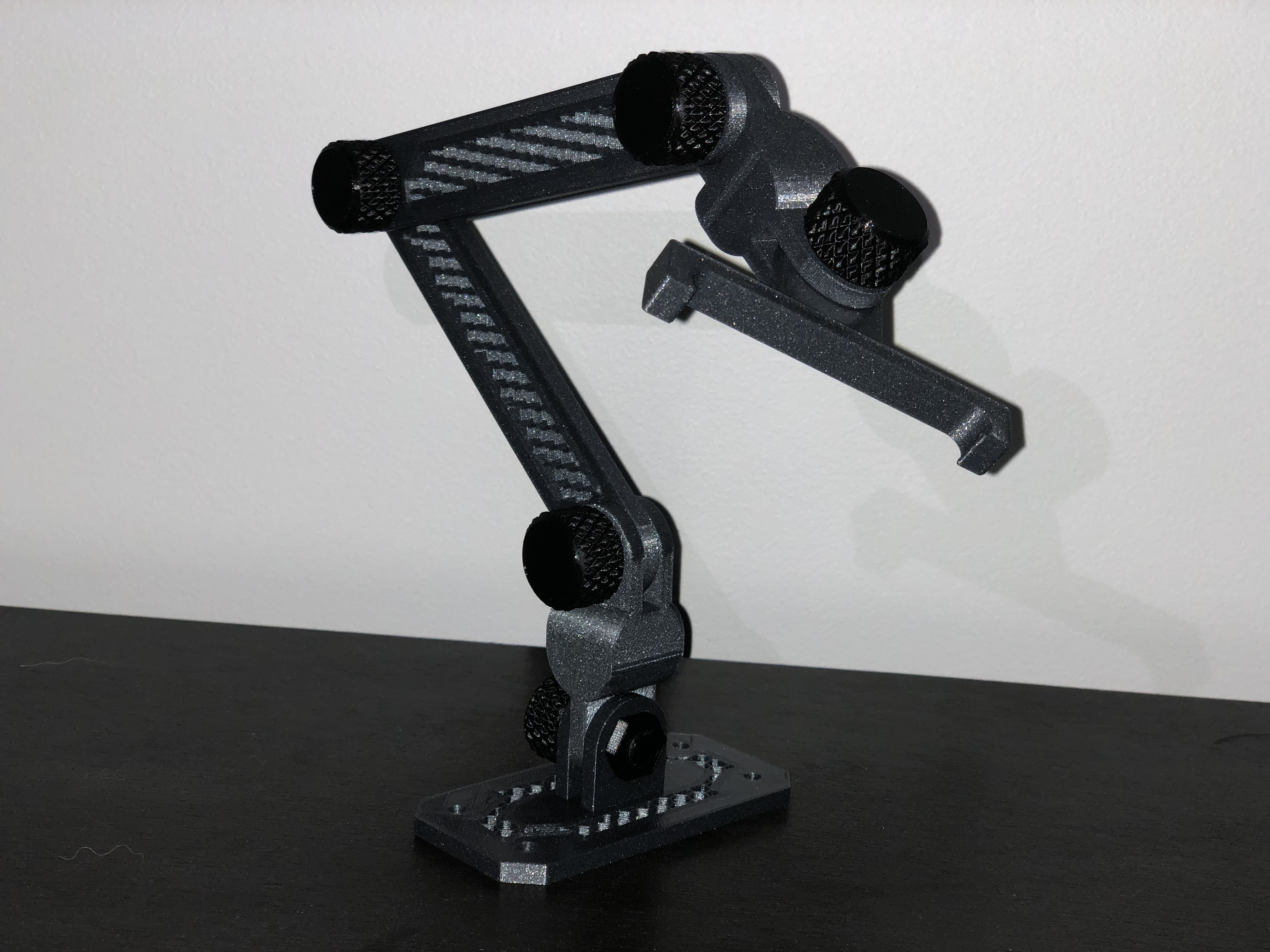 Mechanically Articulated Arm