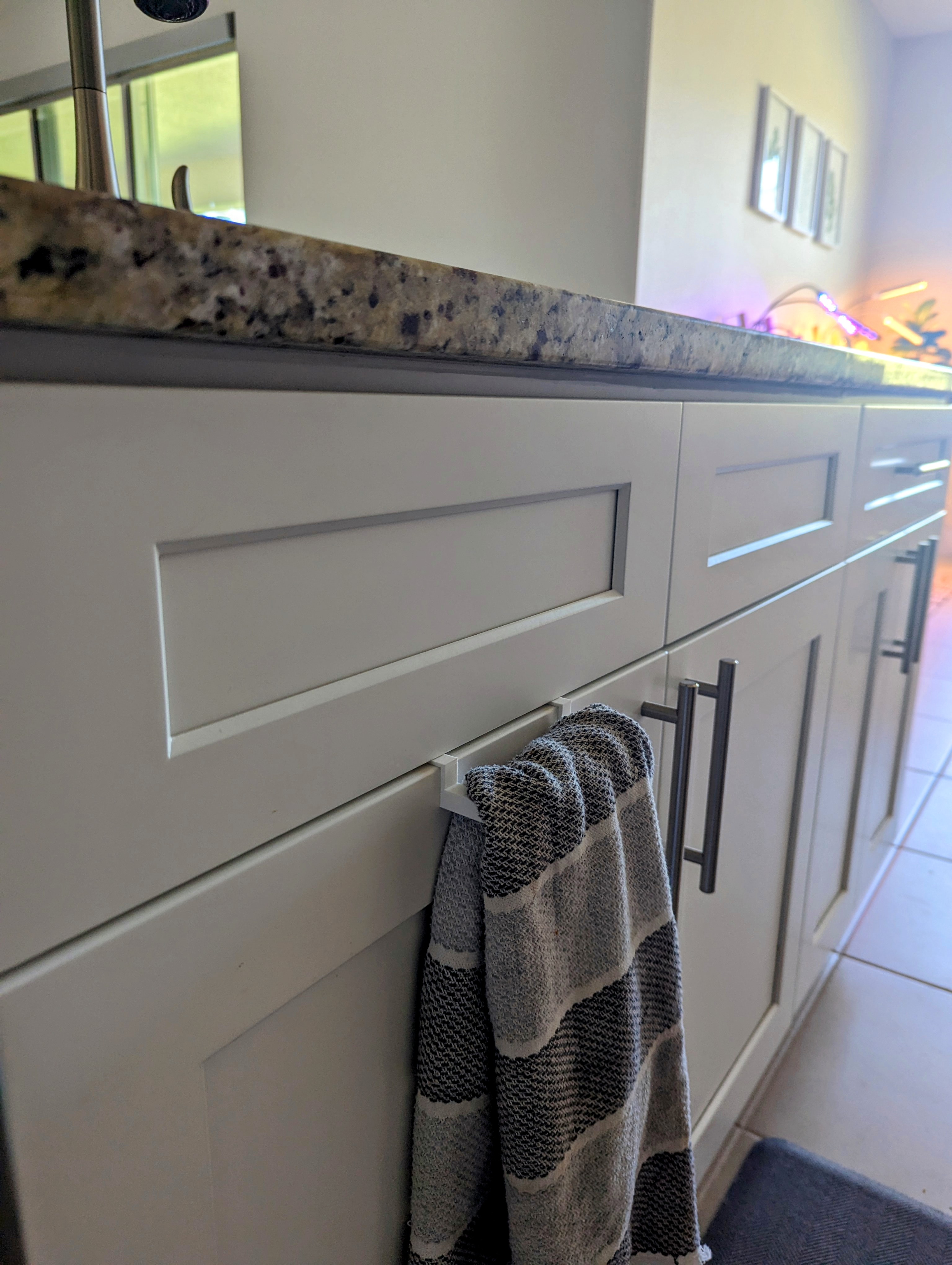 Kitchen towel holder