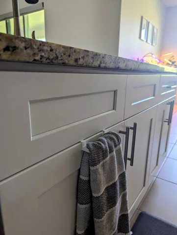 Kitchen towel holder