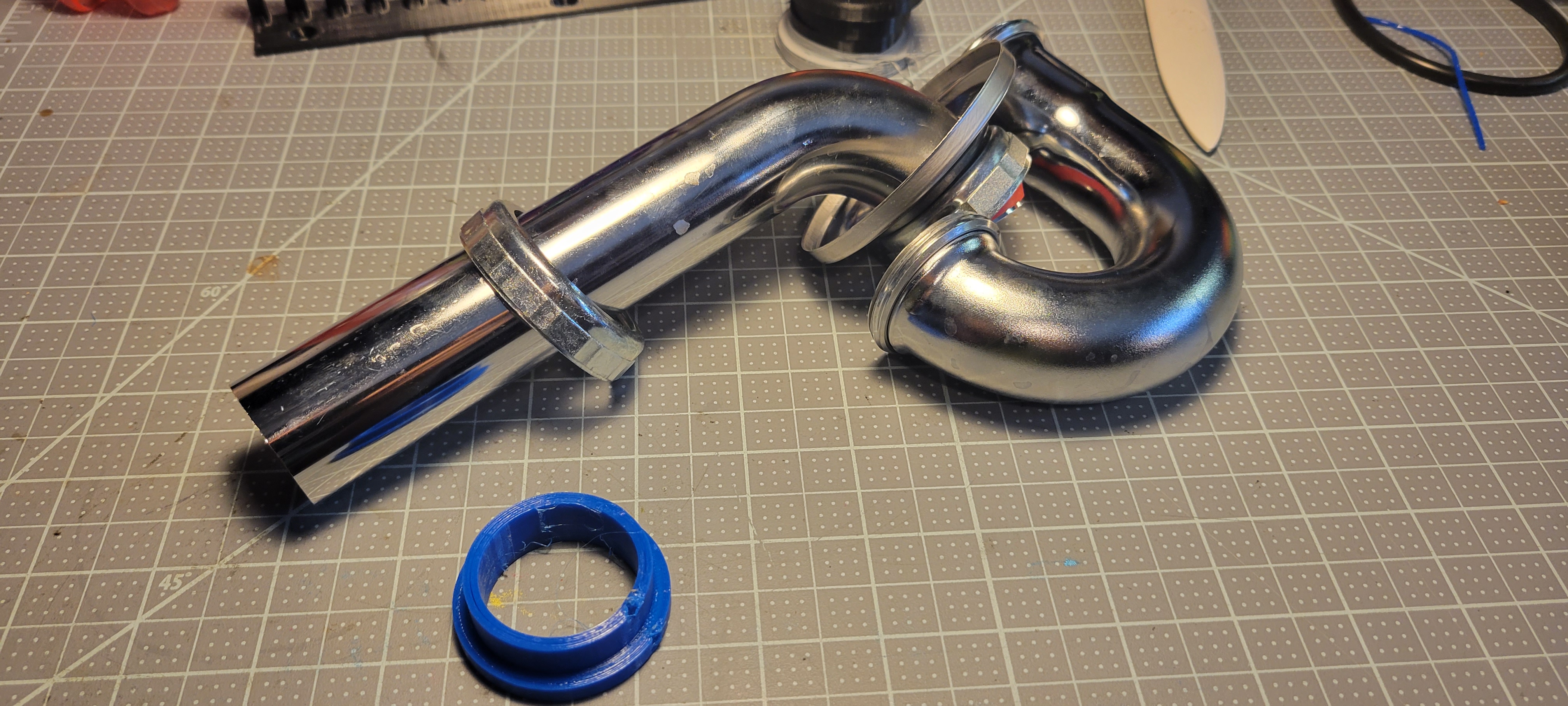 1 1/4 pipe to 1 1/2 pipe adapter gasket by Losem Download free STL