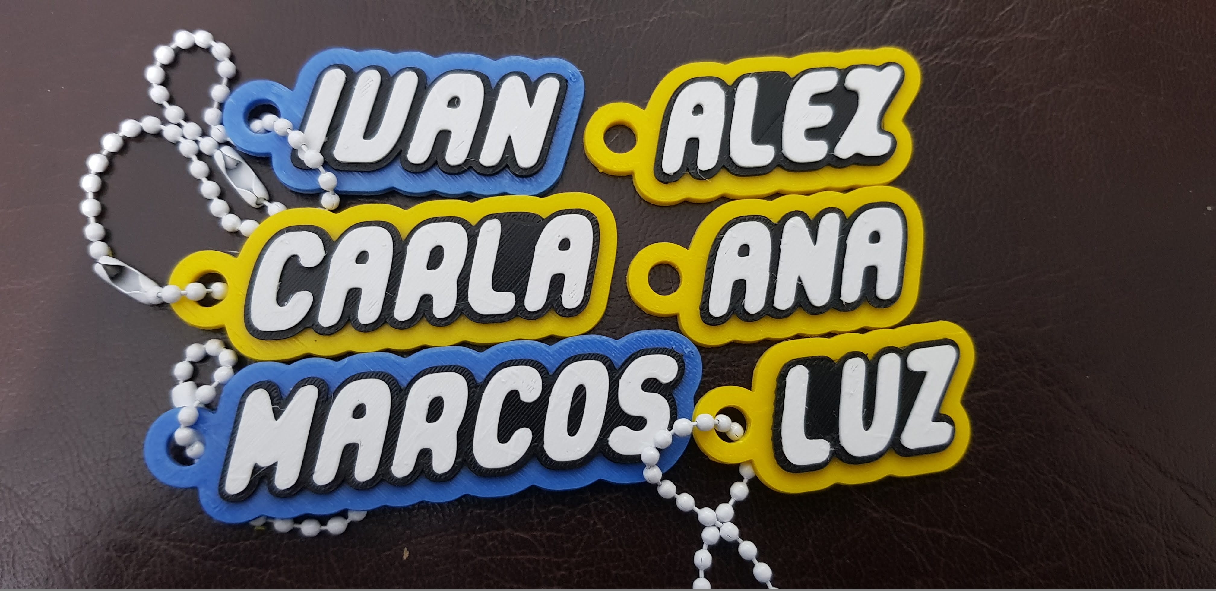 Keychain Names Ana, Alex, Carla, Ivan, Luz, Marcos