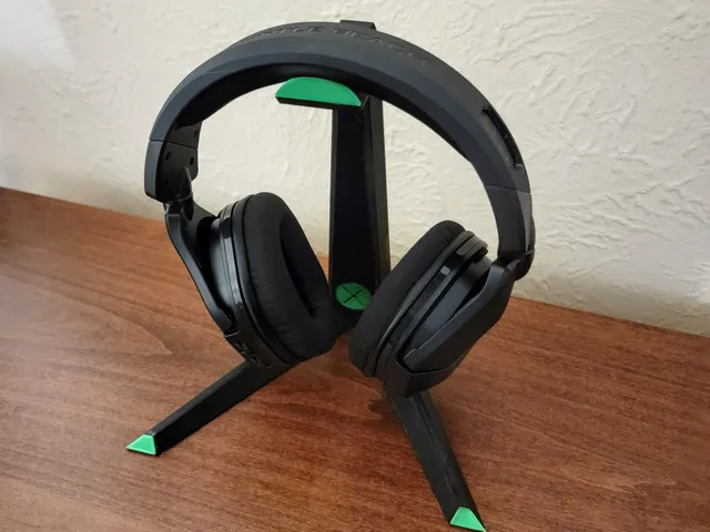 GEOMETRIC HEADPHONE STAND