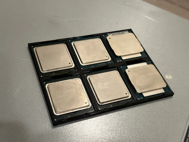 LGA 2011 CPU Tray