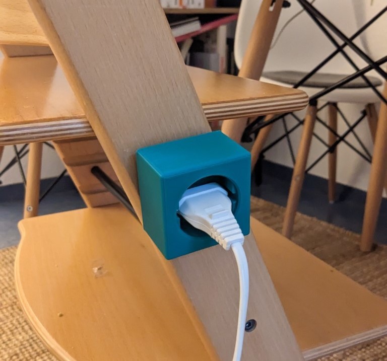 Fake electrical socket/outlet for kids toy - Schuko + EU