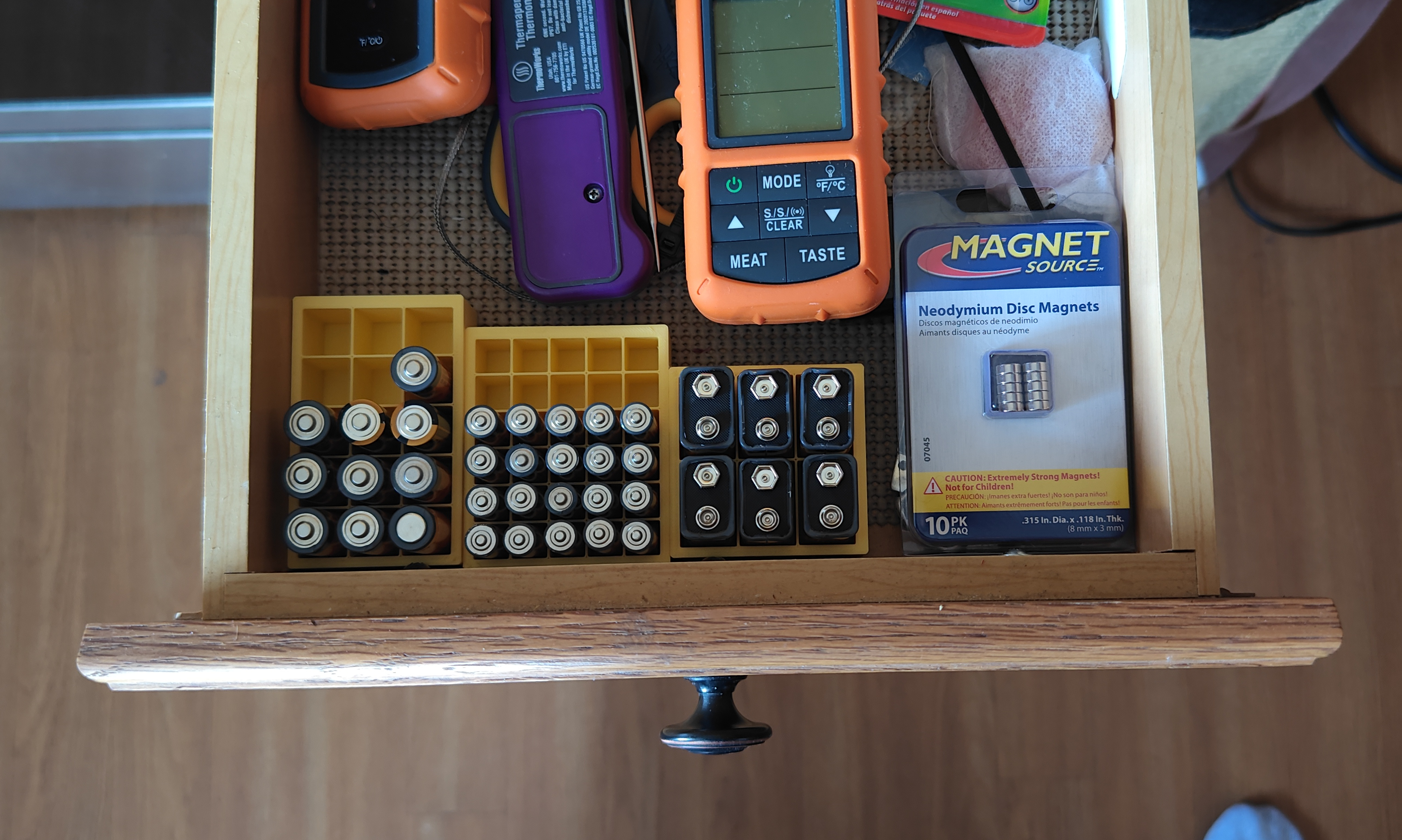 Smaller battery tray's for organizing your batteries. 3D model thumbnail