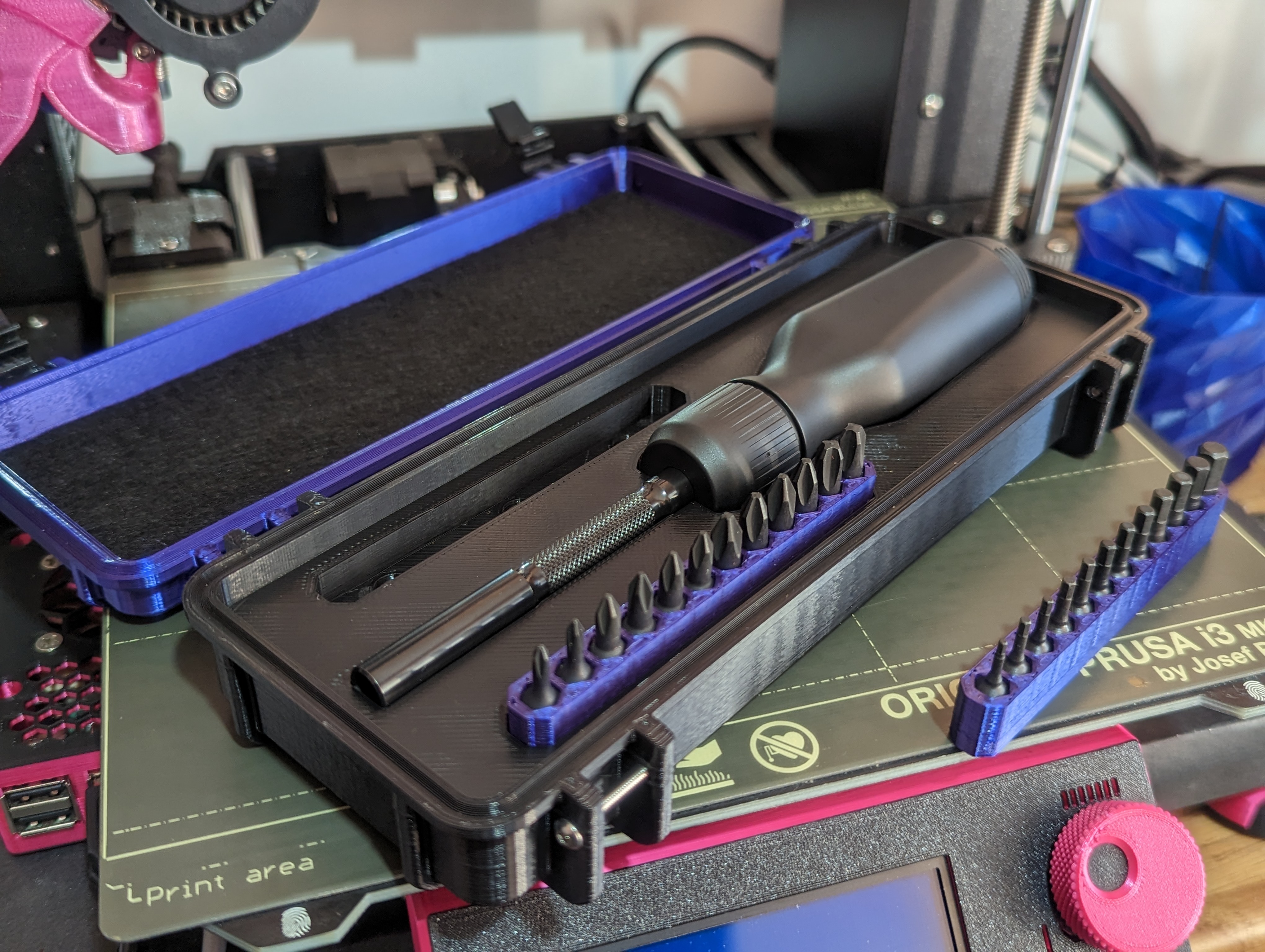 Miniatura 5 do modelo 3D LTT Screwdriver Case