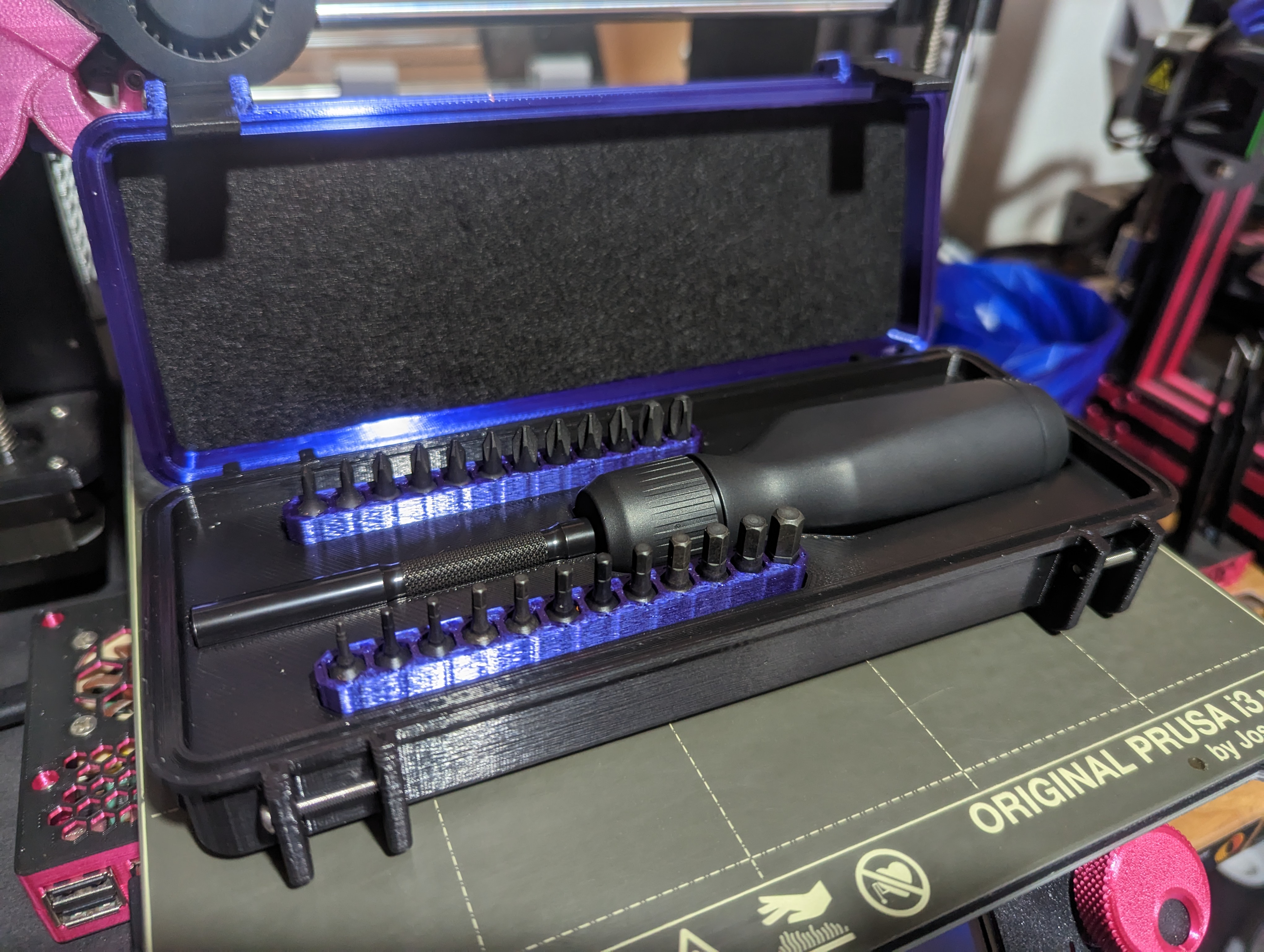 Miniatura 4 do modelo 3D LTT Screwdriver Case