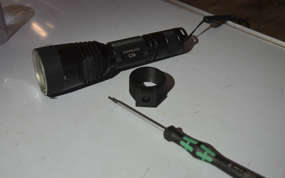 Hot shoe camera flashlight mount 25mm by firstgizmo Download free STL