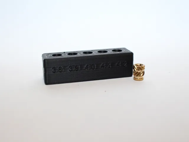 Threaded Inserts Tolerance Test M3 (normal and short)
