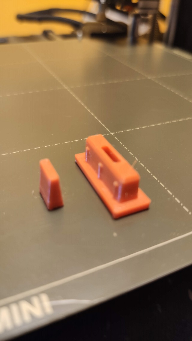 horizontal blinder tape endstop (koncovka s aretaci pro zaluzie)