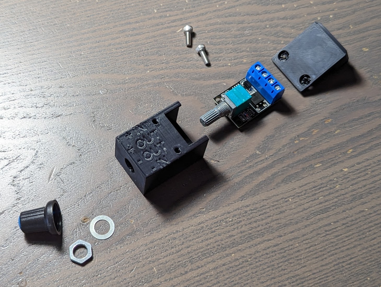Miniatura 2 do modelo 3D PWM Controller Enclosure