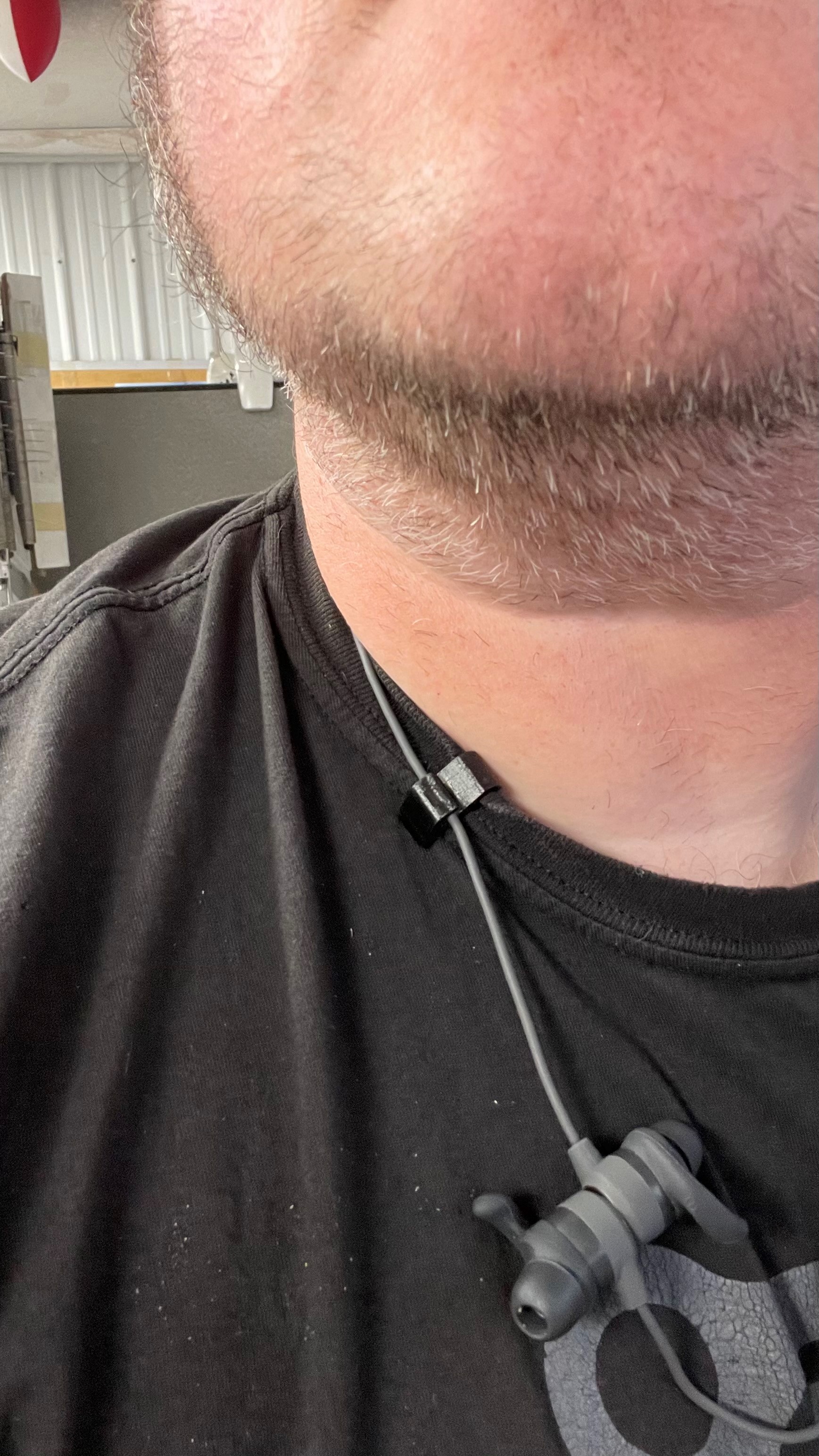 Minimal Earphone/Headphone cable clip 90 degree Remix by Tryg Koren