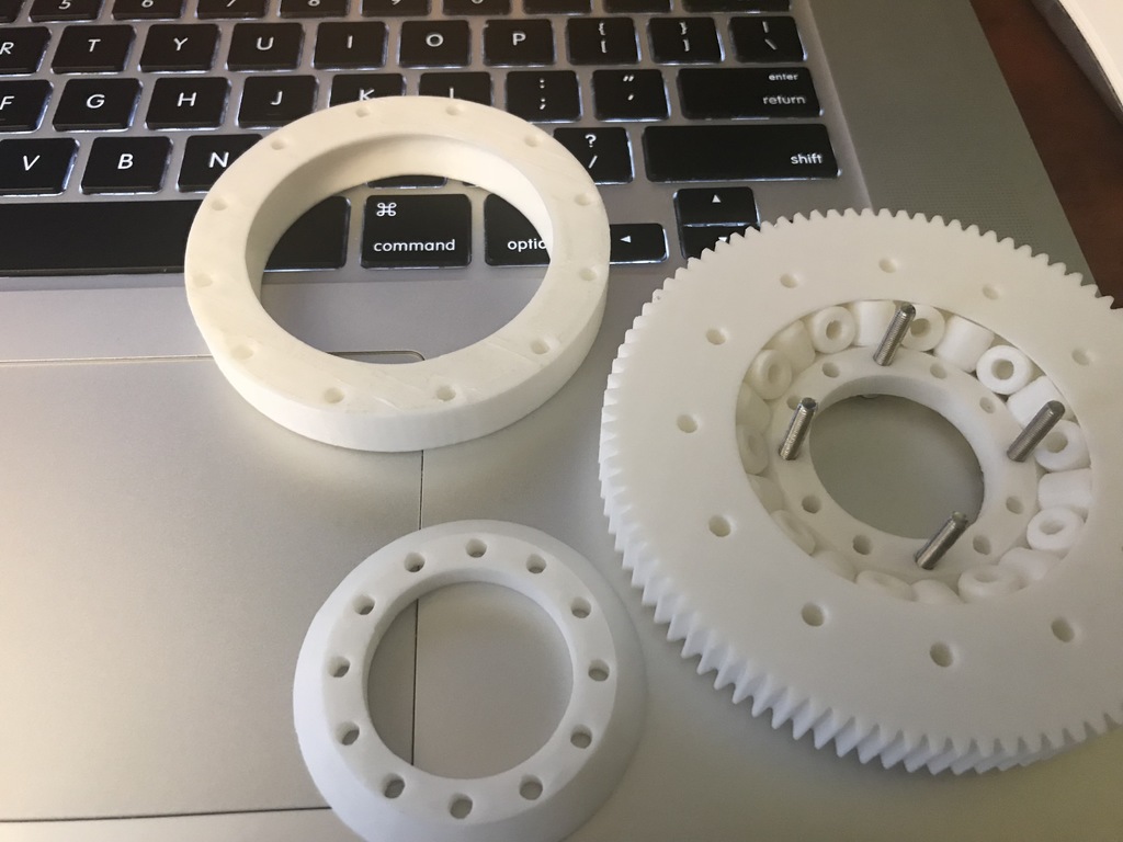 Miniatura 8 do modelo 3D Slew bearing with gear set