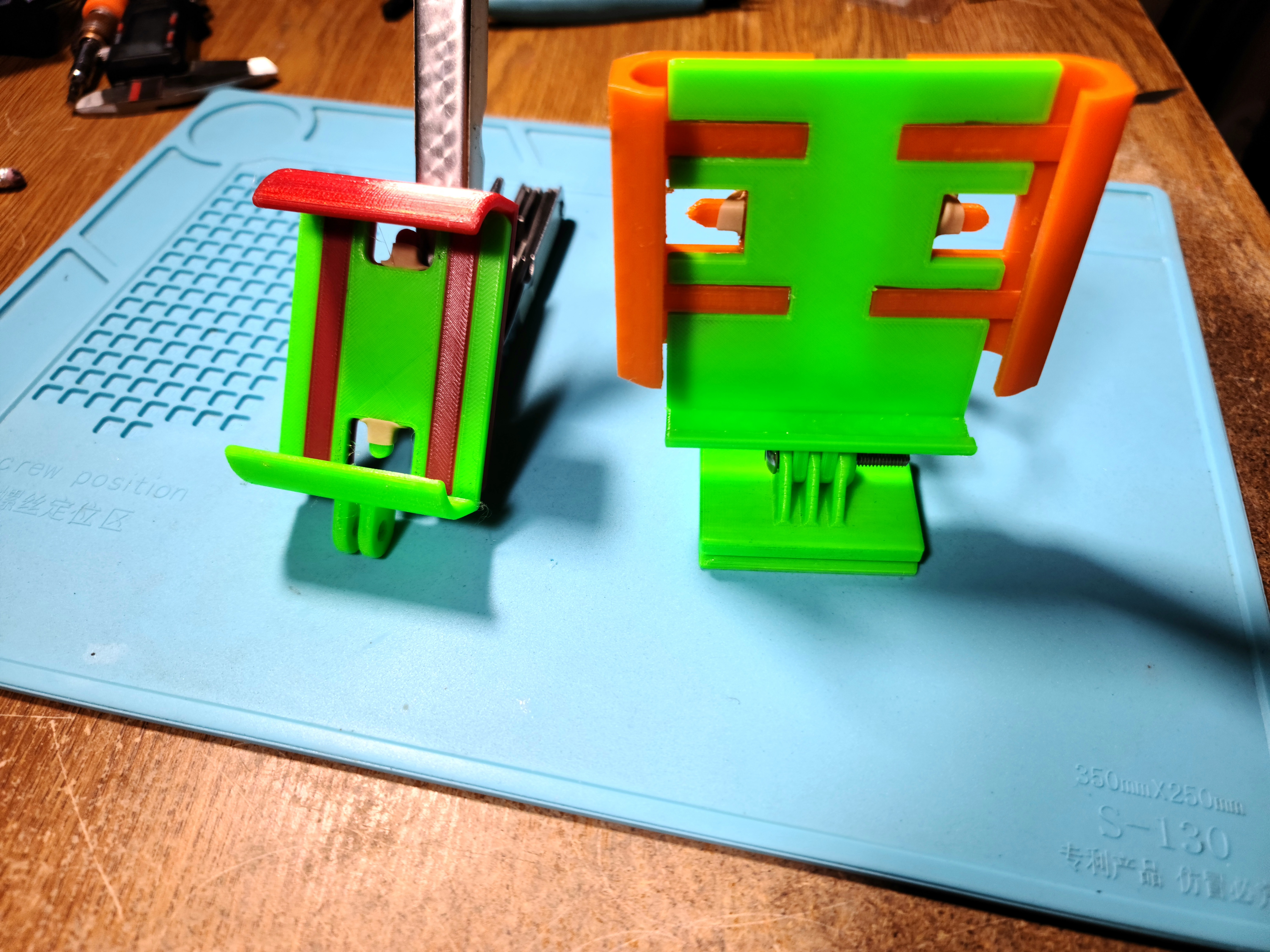Simple Vertical Phone Mount