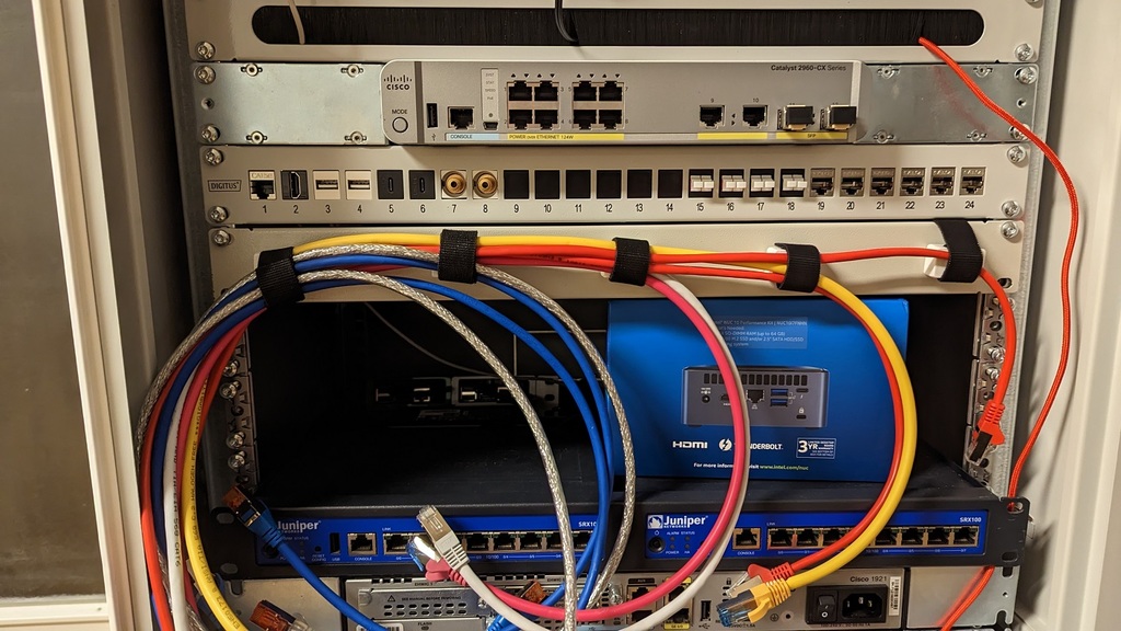 Follow Cable Management Cable Management Base (rackmountable) by Ascardia | Download free STL ...