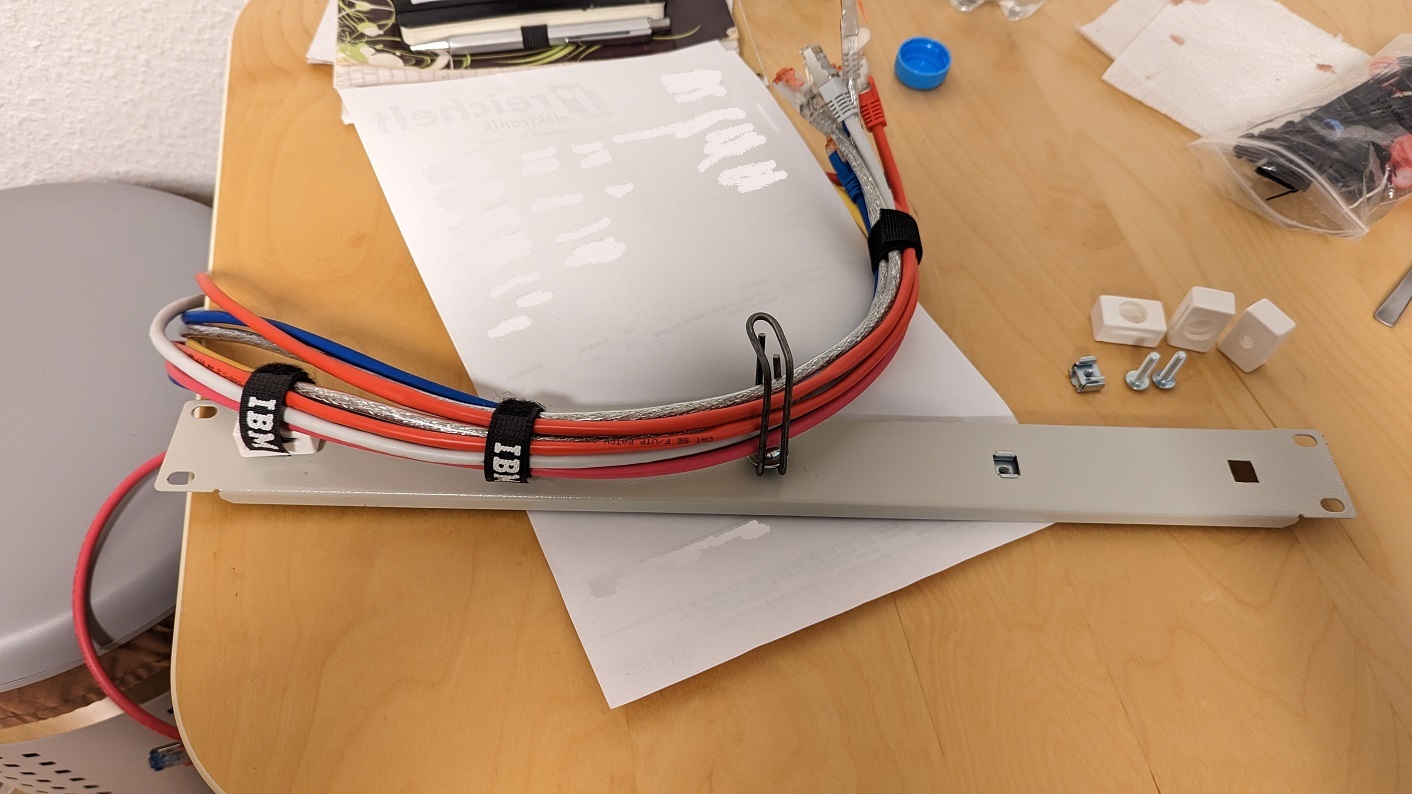 Follow Cable Management Cable Management Base (rackmountable) by Ascardia | Download free STL ...