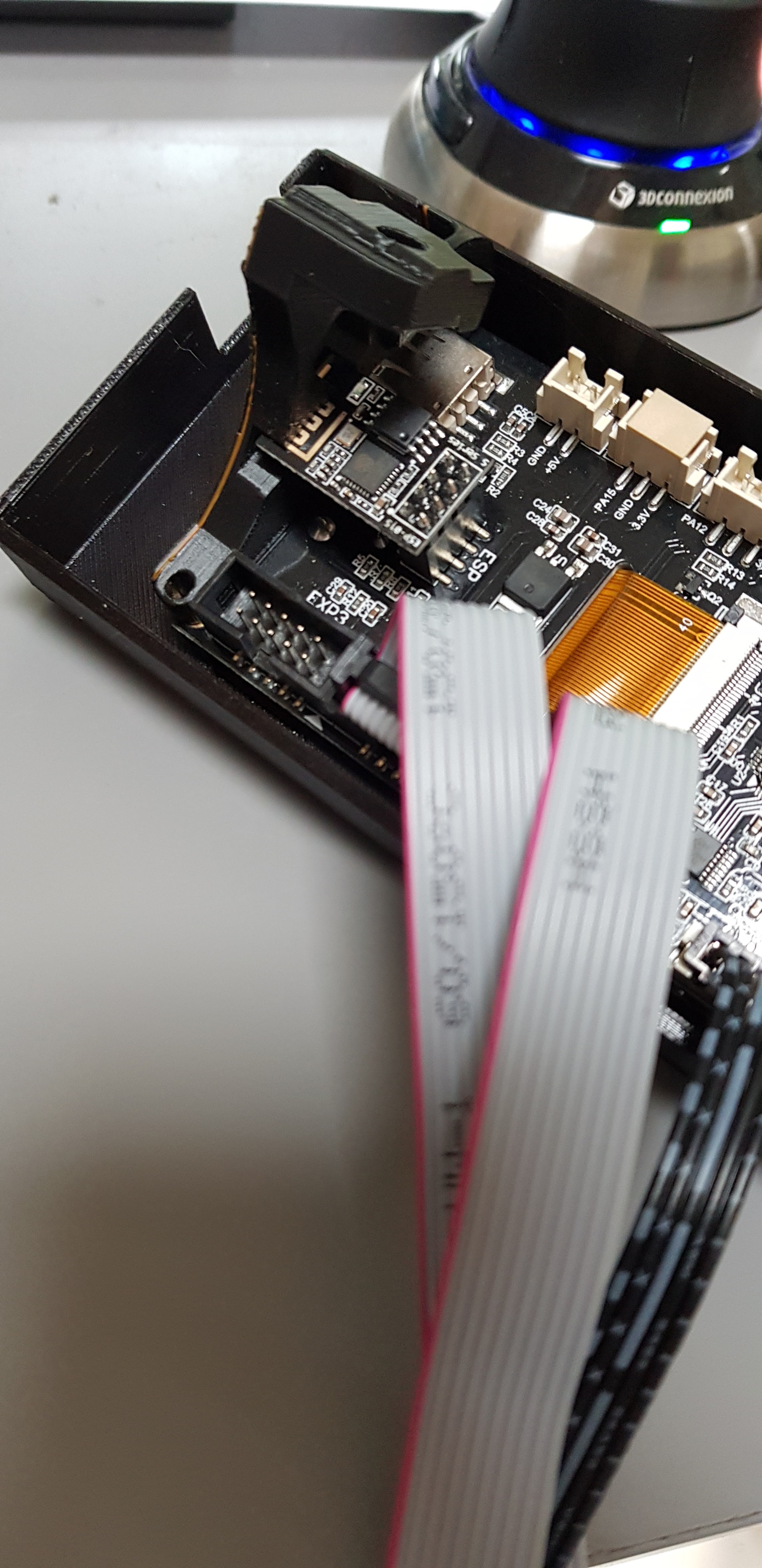 Cover stand for BTT TFT35 V3.0: WiFi slot added