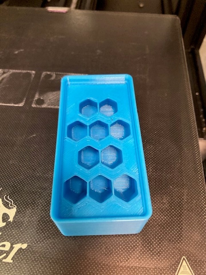 Gridfinity 1x2x4 hex punch holder