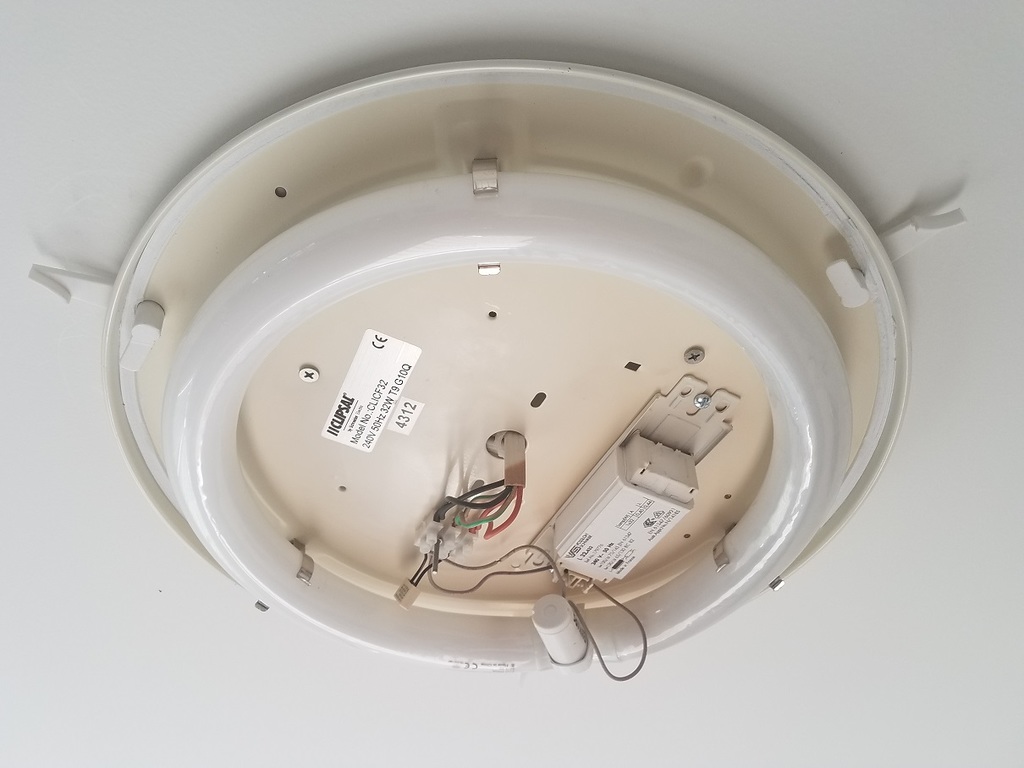 Clipsal Oyster Light Cover Clip by W L Download free STL model