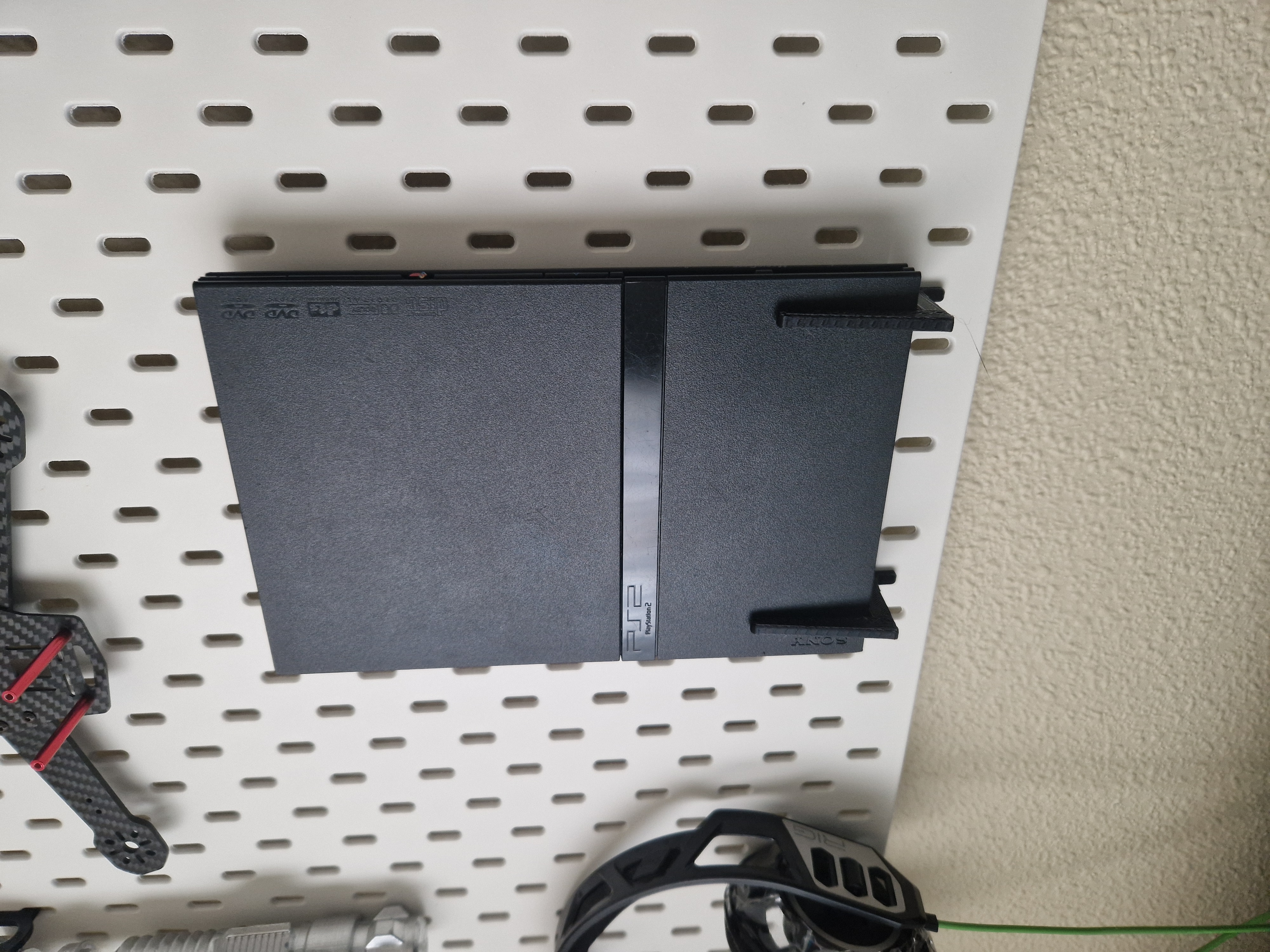 Ps2 PlayStation 2 slim Ikea Skadis support