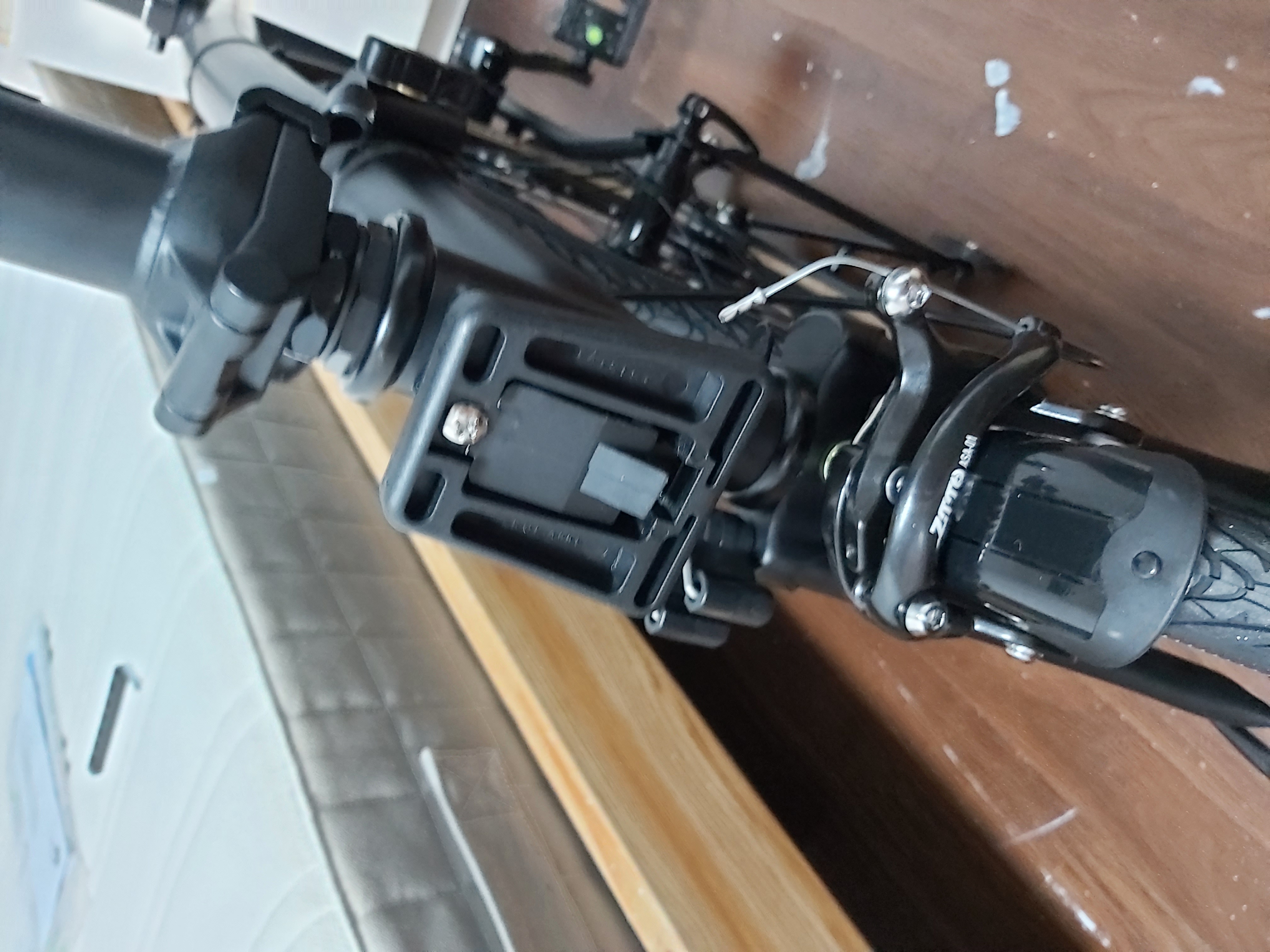 Brompton Front Carrier Block Universal Adapter von BreakfastDeluxe ...