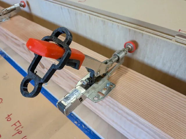 Bessey Auto-Adjust Toggle Clamp securing thing