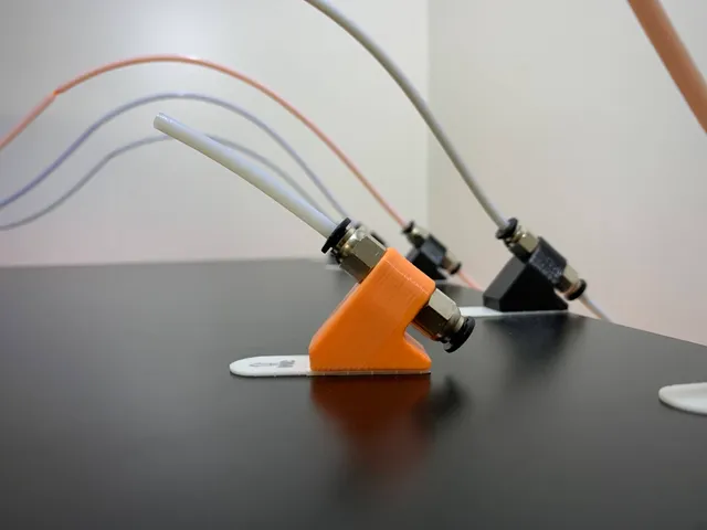 New Angled Coupler for PTFE Tubing [PC4-M10]
