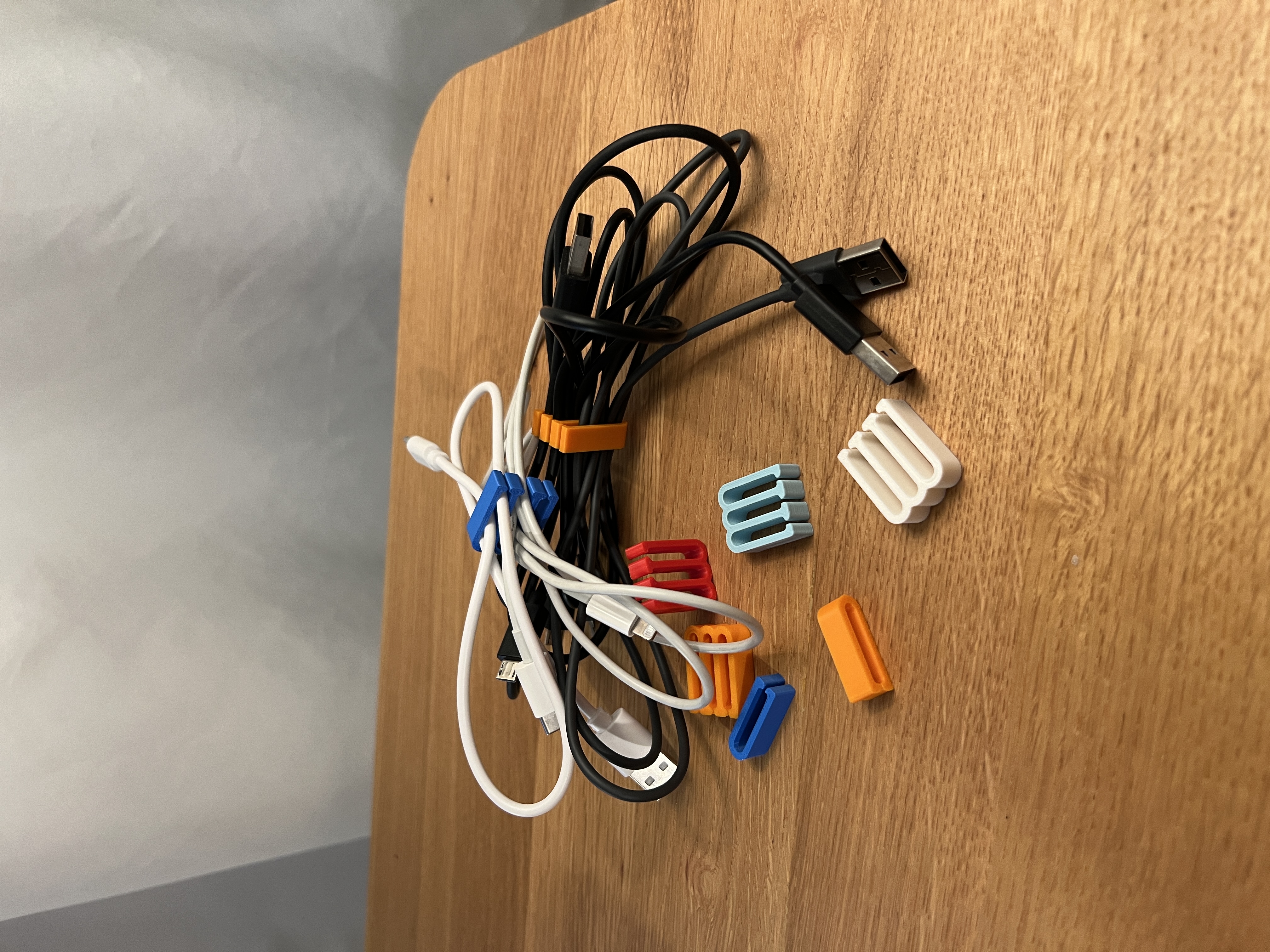 Miniatura 2 do modelo 3D Mini Cable Clip