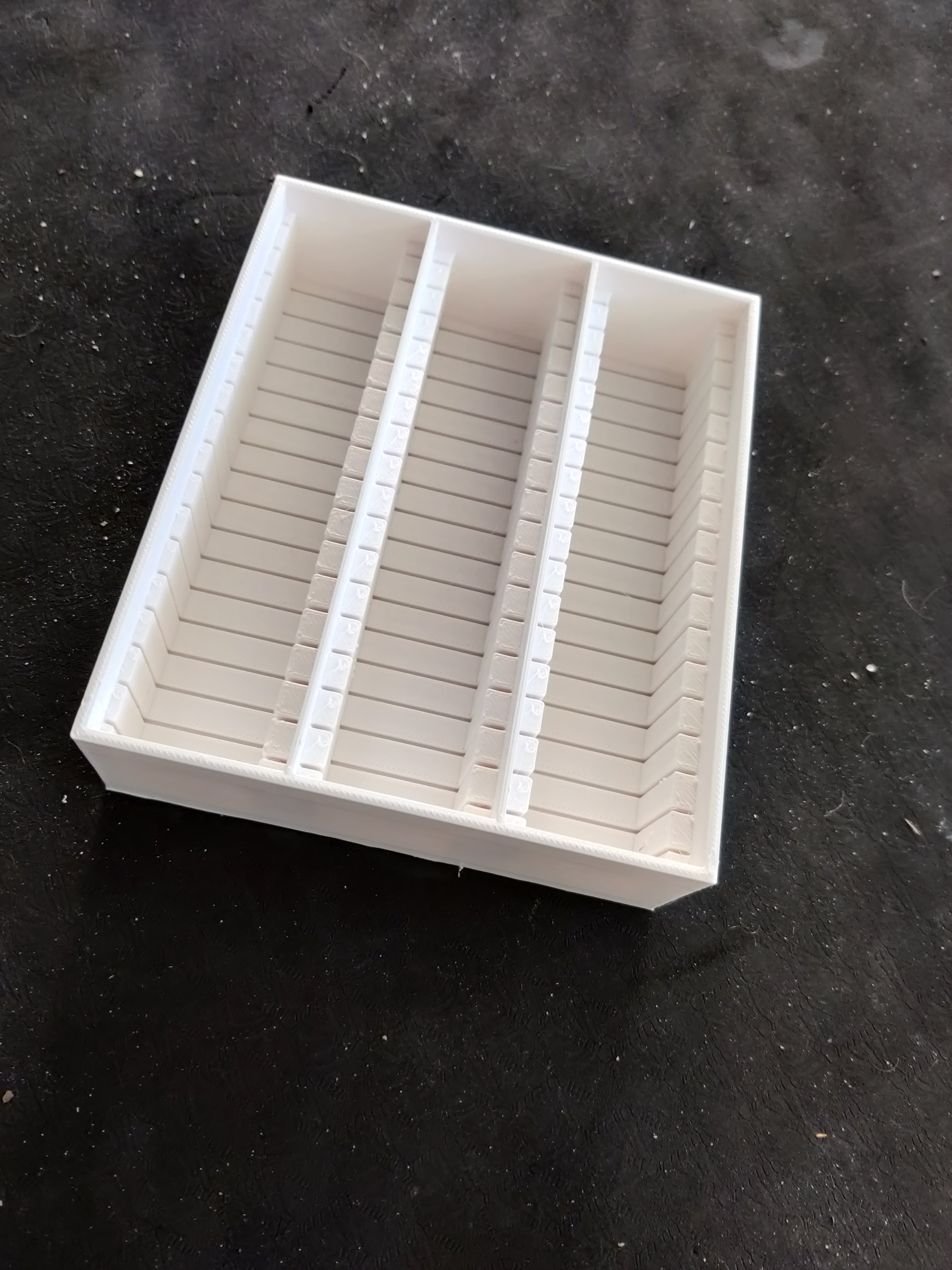 Miniatura 2 do modelo 3D Thread storage for bobbin cards
